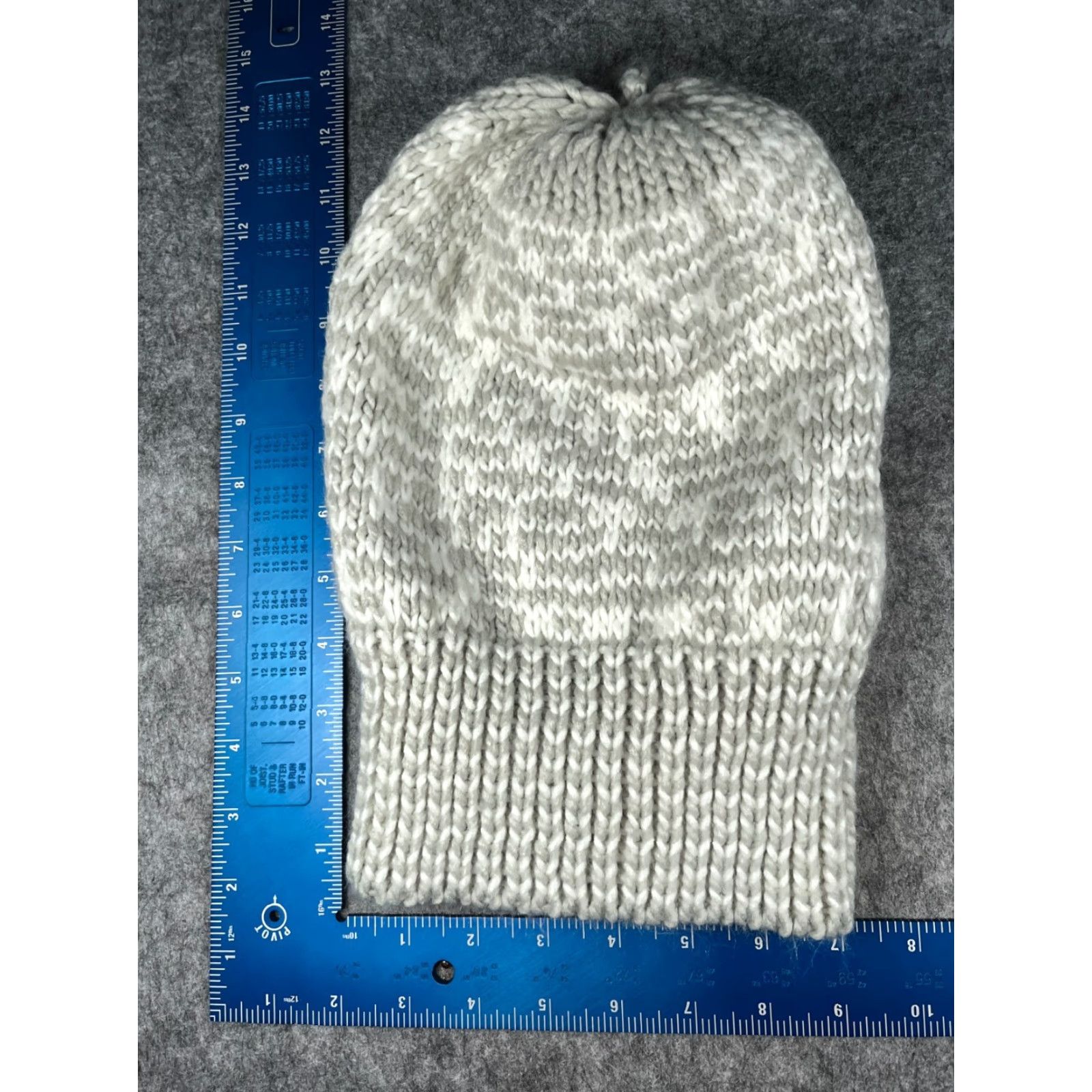 Vintage Target Beanie Knit One Size Adult Hray White 100% Acrylic Gray Beanie Outdoor Ski Adjustable Lined Womens Size ONE SIZE - 7 Thumbnail