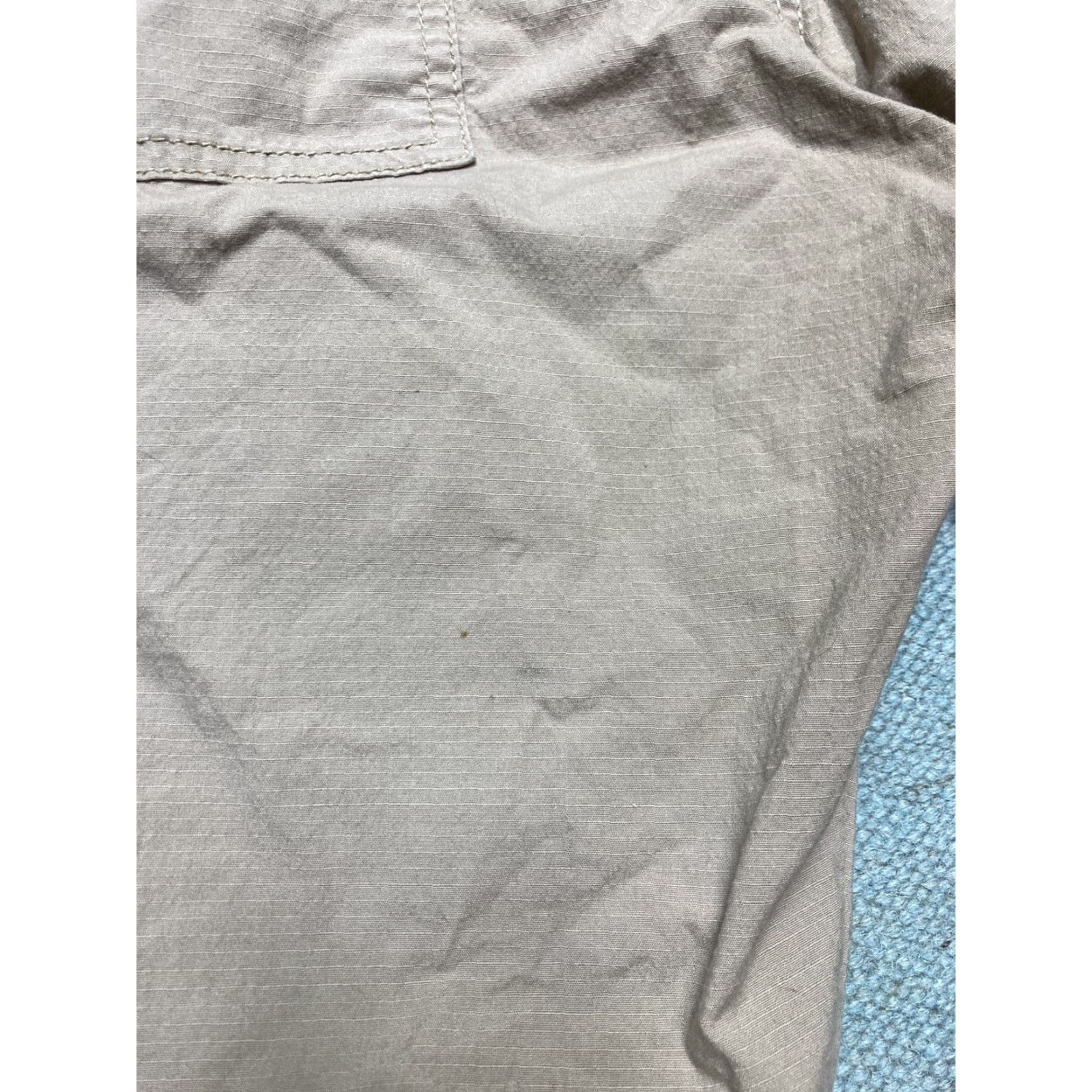 Levi's Levi’s Cargo Shorts Ripstop Waterproof Khaki Strauss Pockets Hiking Men’s 32 Beige Cargo Pockets Waterproof 32 Mens Size US 32 / EU 48 - 7 Thumbnail
