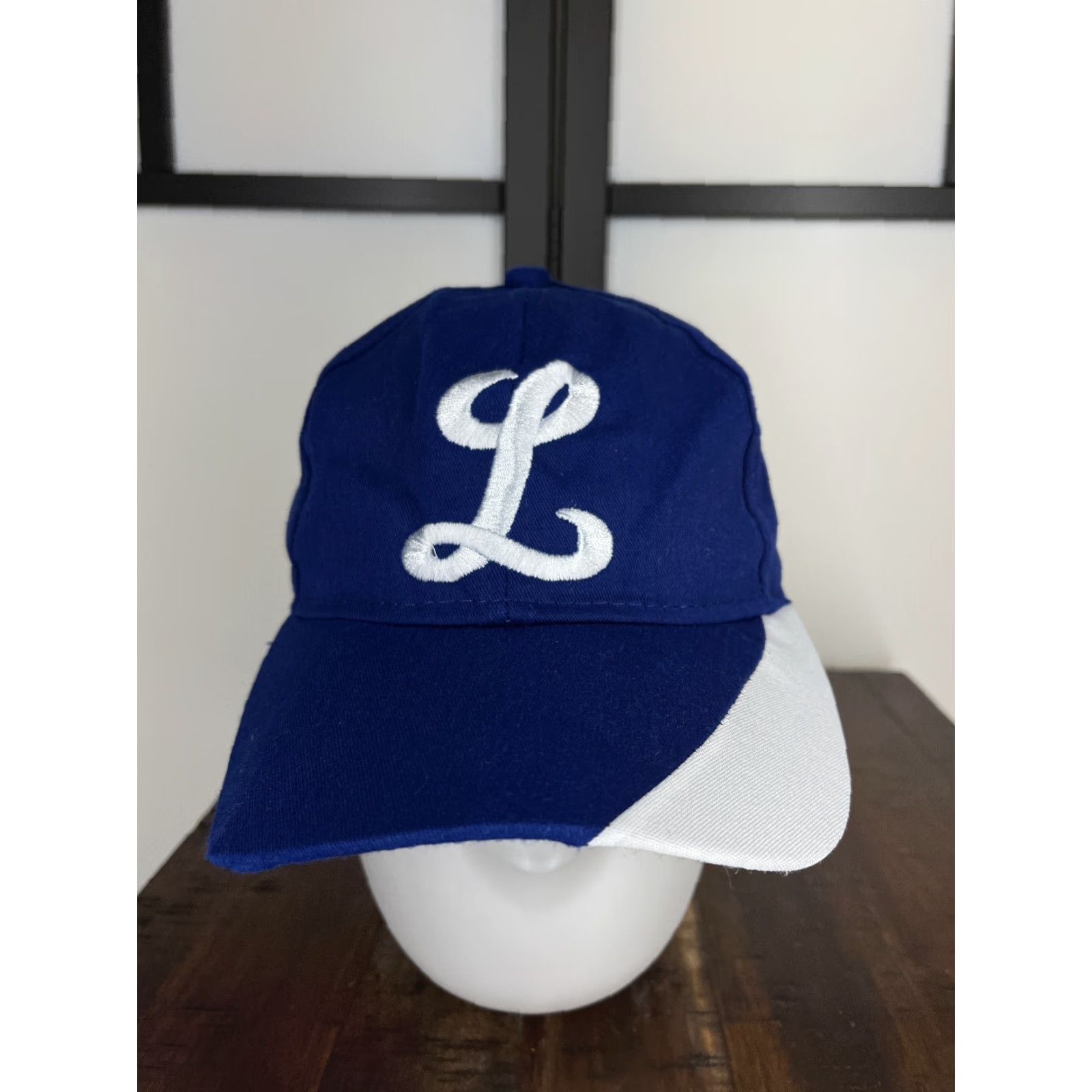 Vintage Unbranded Embroidered L Hat Cap Snap Back Adult One Size Blue Cotton Polyester Hat Cap Baseball Cap Adjustable Lightweight Size ONE SIZE - 2 Thumbnail