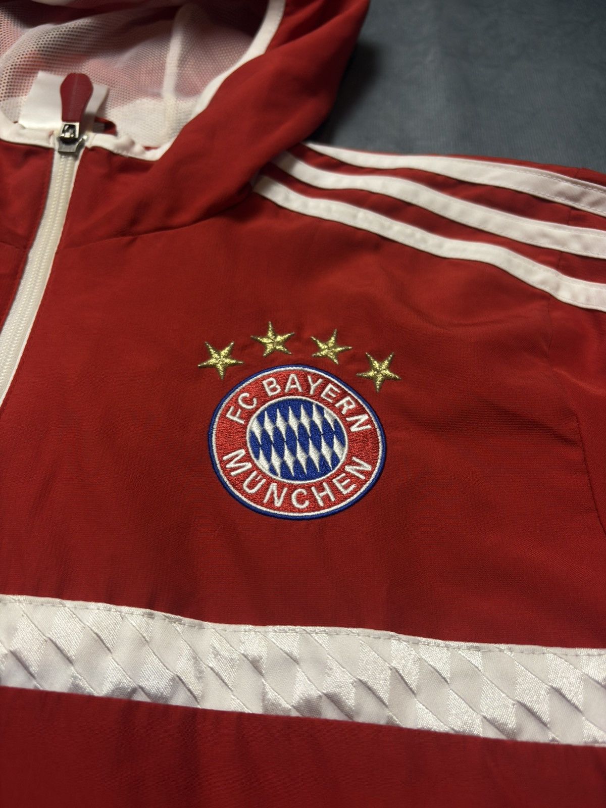 Adidas × Japanese Brand × Vintage Vintage Adidas Bayern Munich Trackjacket Tracksuit 2013 Size US S / EU 44-46 / 1 - 2 Thumbnail