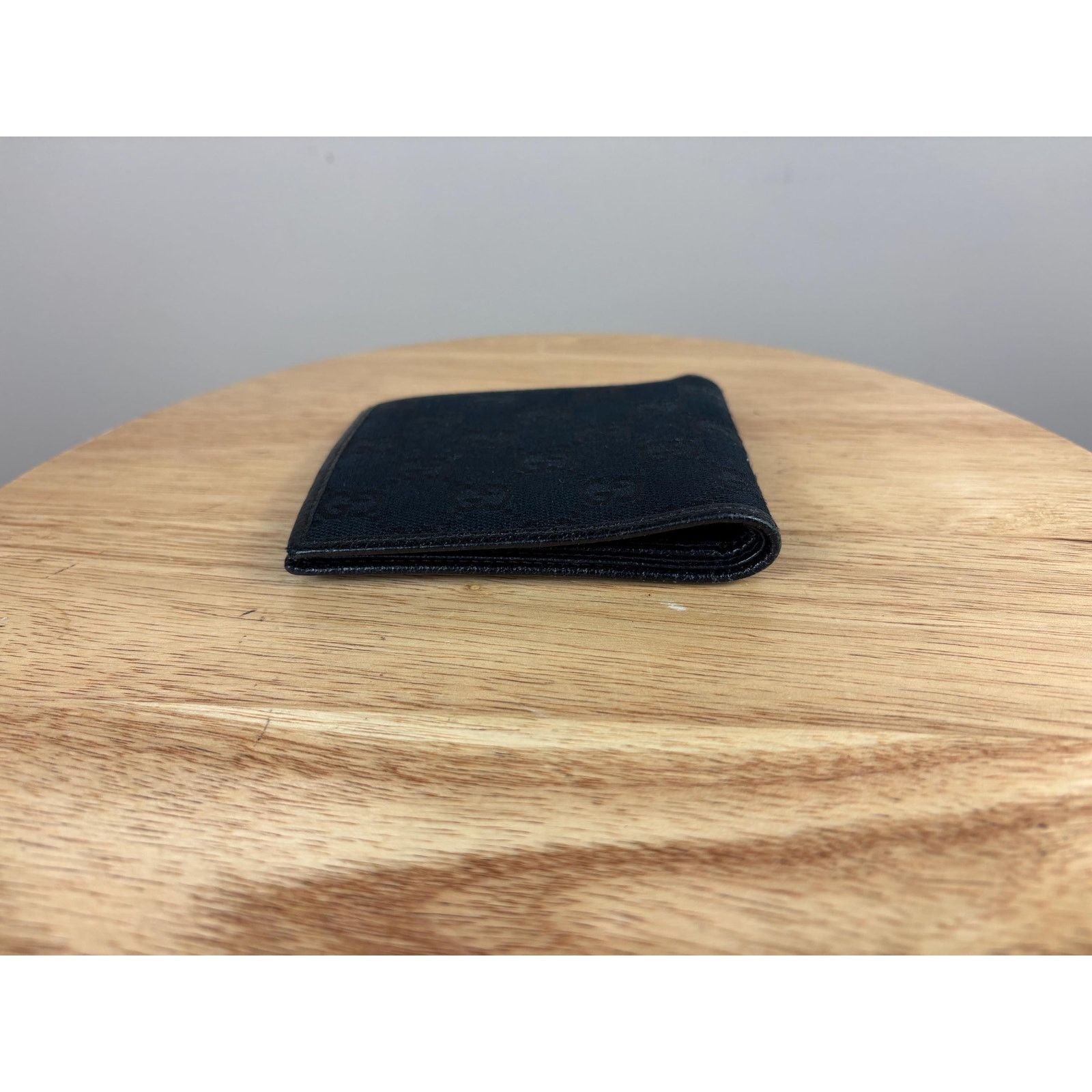 Gucci Authentic Gucci Vintage Bifold Wallet Black GG Size ONE SIZE - 5 Thumbnail