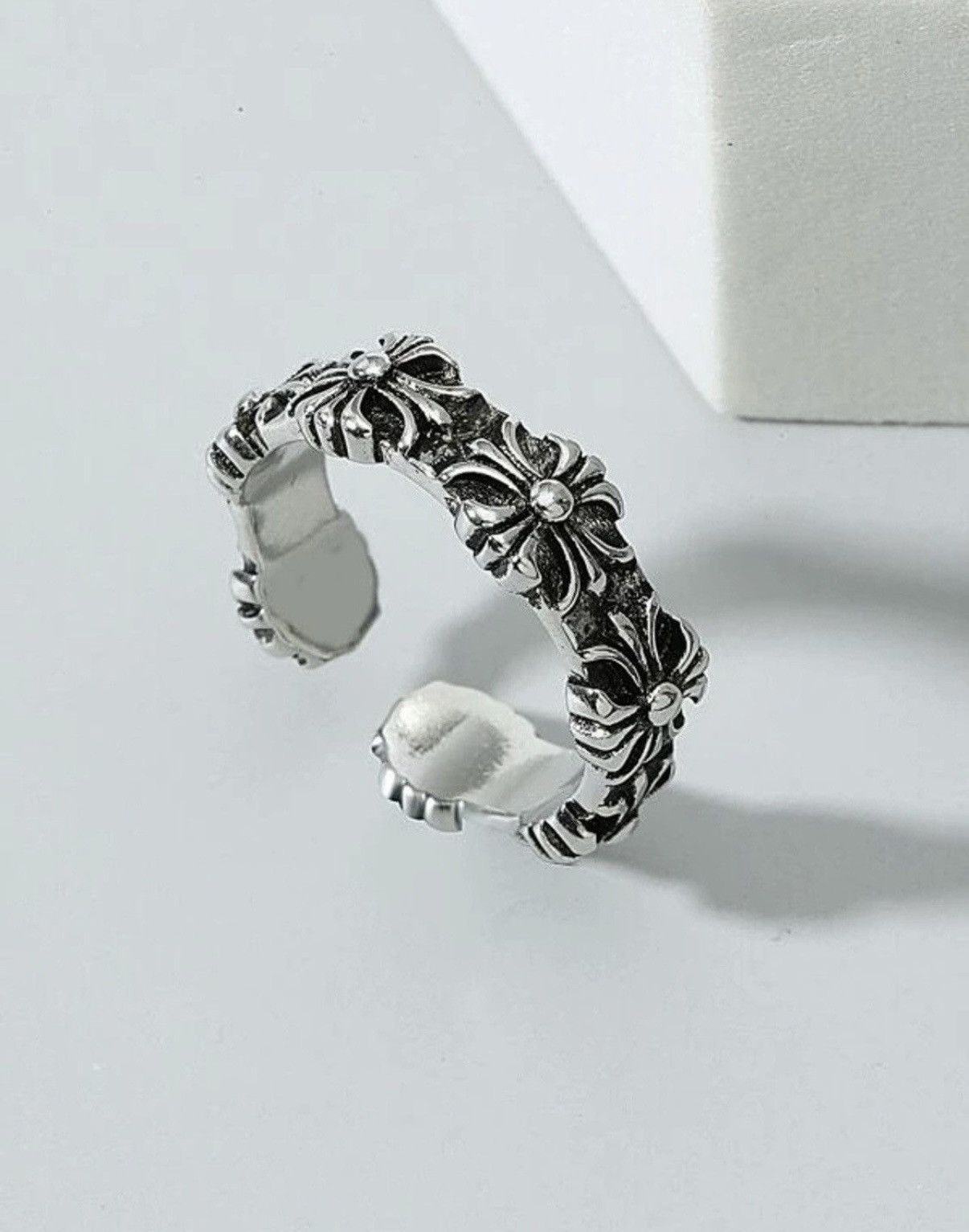 Other Vintage Y2K Grunge Ring Unisex Size ONE SIZE - 1 Thumbnail