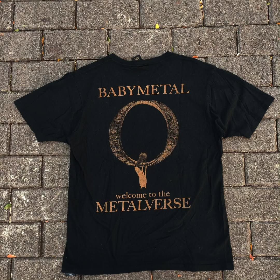 Band Tees BABYMETAL The Other One Gold Ver 2023 Tee Size US M / EU 48-50 / 2 - 2 Thumbnail