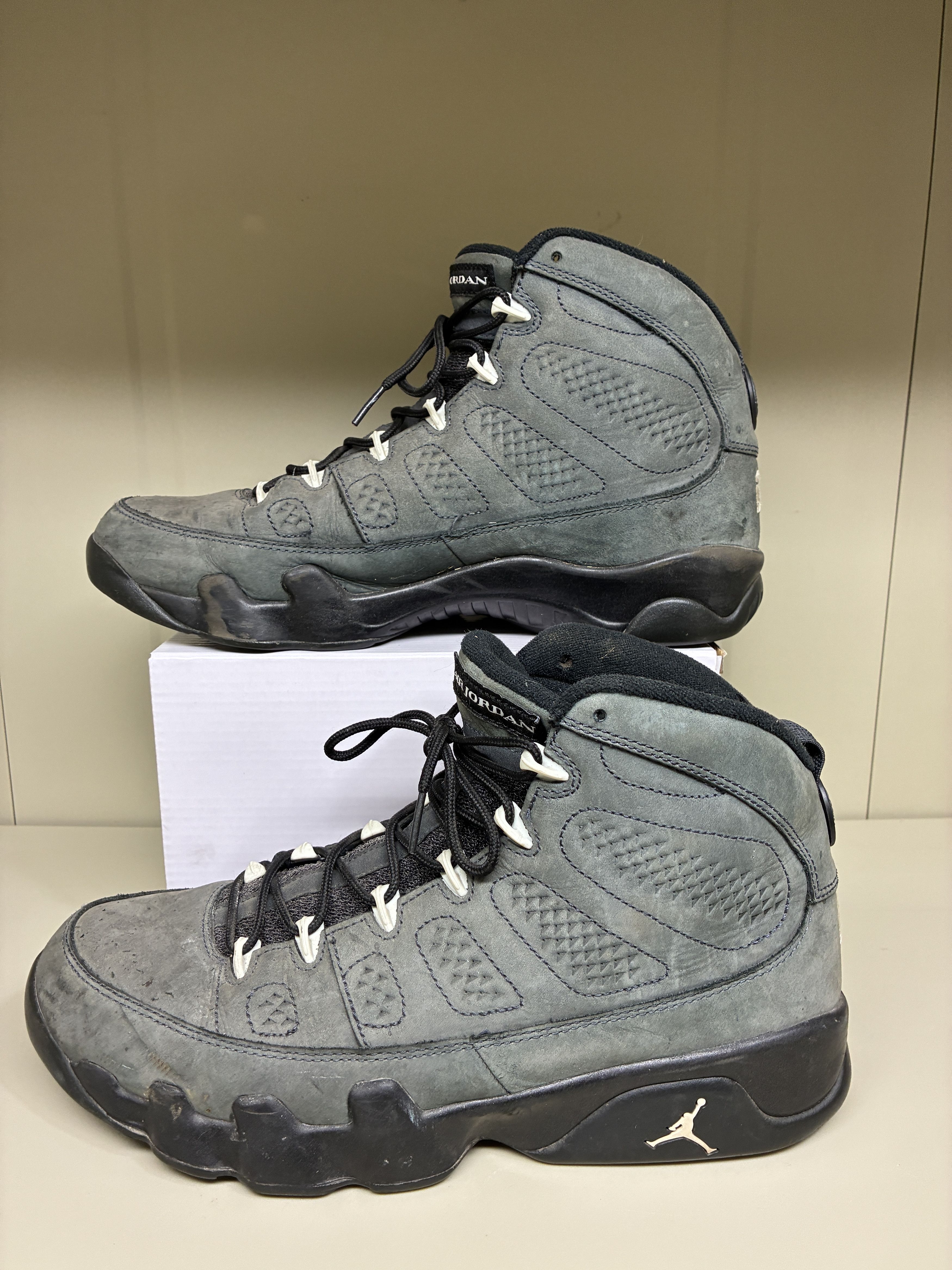 Nike Nike Air Jordan 9 Retro Anthracite Black 302370-013 10.5 Size US 10.5 / EU 43-44 - 2 Thumbnail