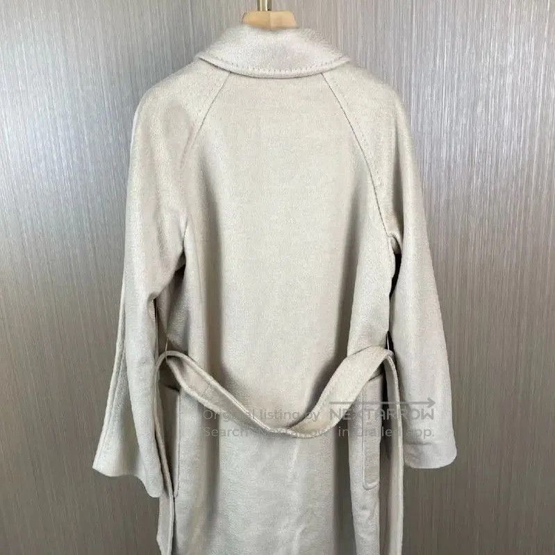 Max Mara MaxMara Elegant Cream Faux Fur Women's Coat . Size L / US 10 / IT 46 - 2 Thumbnail