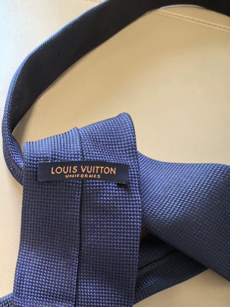 Louis Vuitton stylish blue patterned men's tie-2507 Size ONE SIZE - 6 Thumbnail