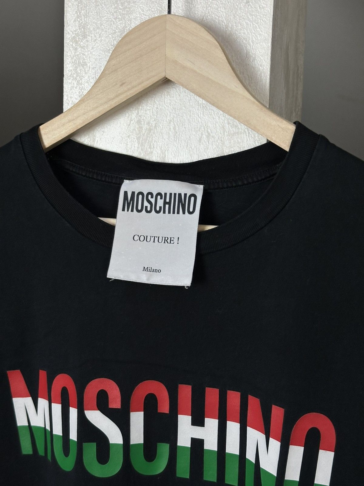 Designer Moschino Logo Black Luxury Tee Size US M / EU 48-50 / 2 - 5 Thumbnail