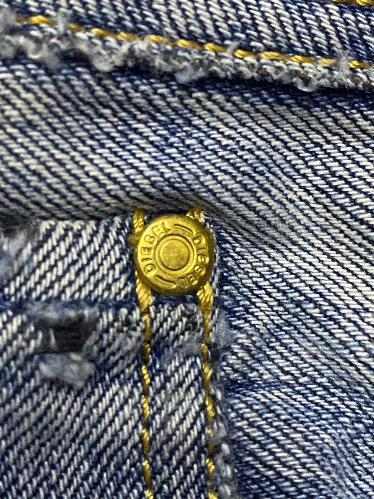Diesel Black Gold Vintage Diesel Blue Wash Distressed Bootcut Jeans Alter Size US 30 / EU 46 - 12 Thumbnail