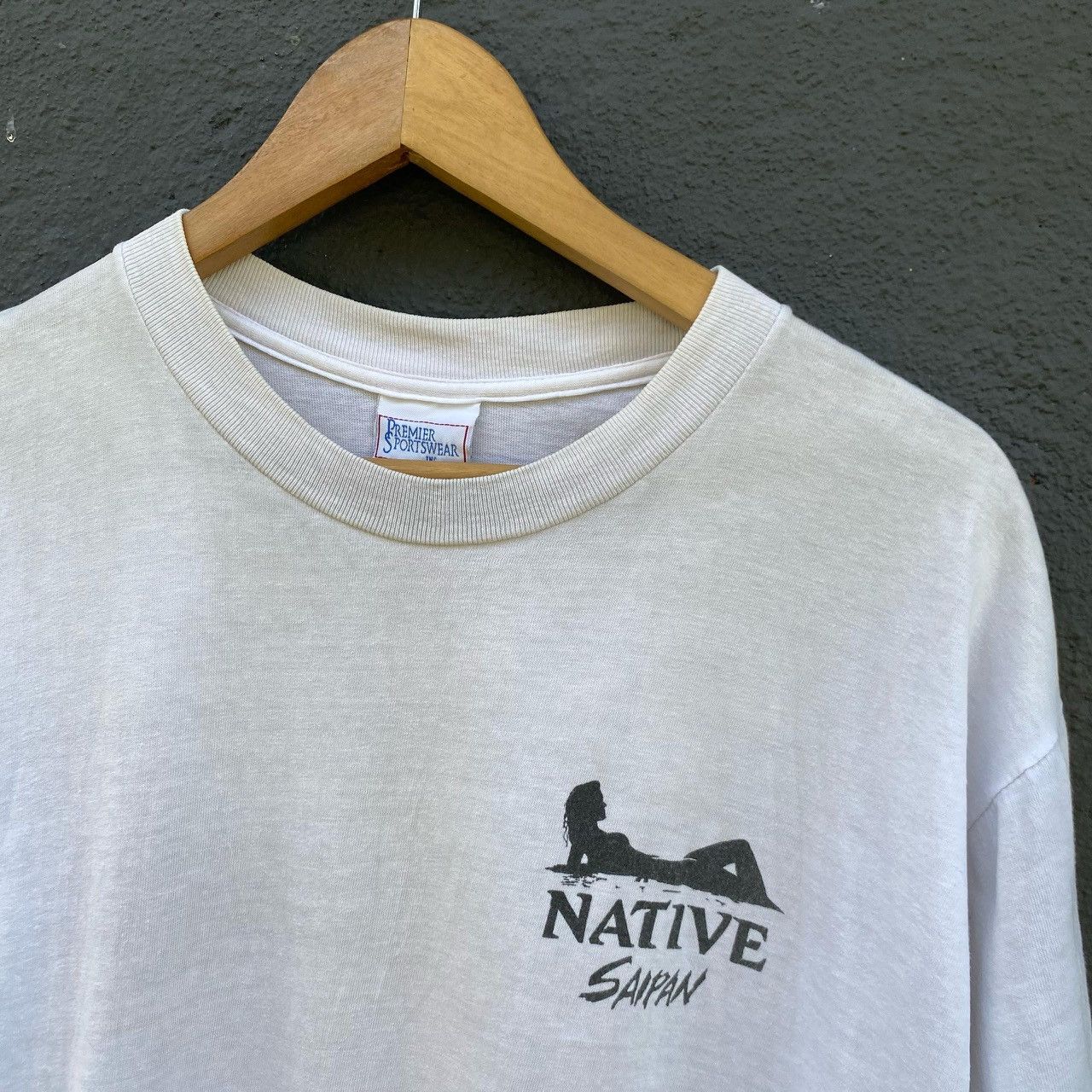 Vintage Thrashed 90S Native Saipan Naked Girl Tee Size US L / EU 52-54 / 3 - 3 Thumbnail