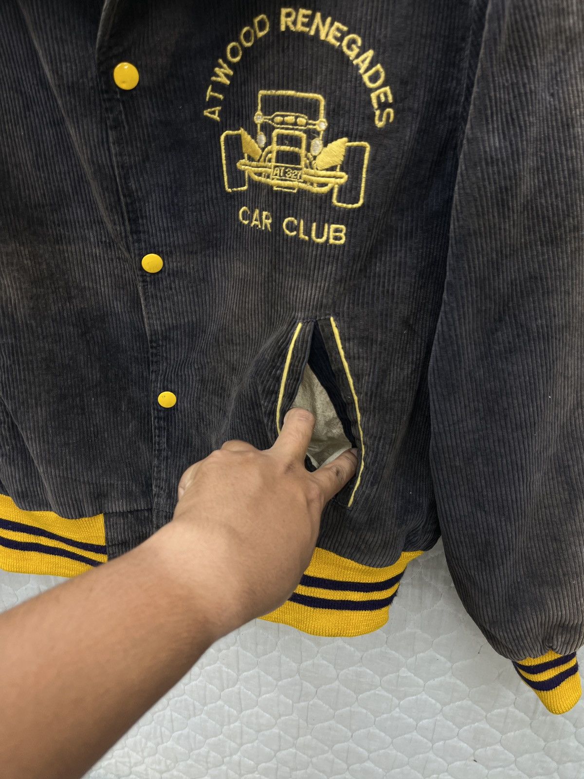 Vintage 🔥🔥🔥STEALS VTG ATWOOD RENEGADES CAR CLUB CORDUROY JACKET Size US S / EU 44-46 / 1 - 6 Thumbnail
