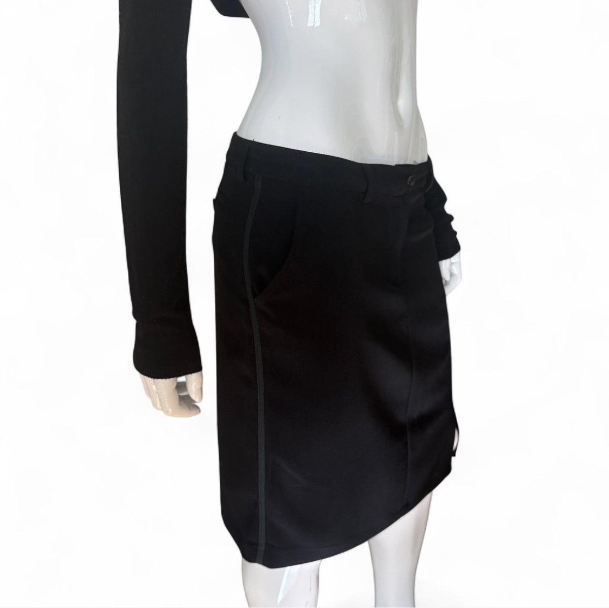 Other Euro Vintage 90s Parisian🇫🇷 Low- Rise Black Midi Skirt Size 26" / US 2 / IT 38 - 5 Thumbnail