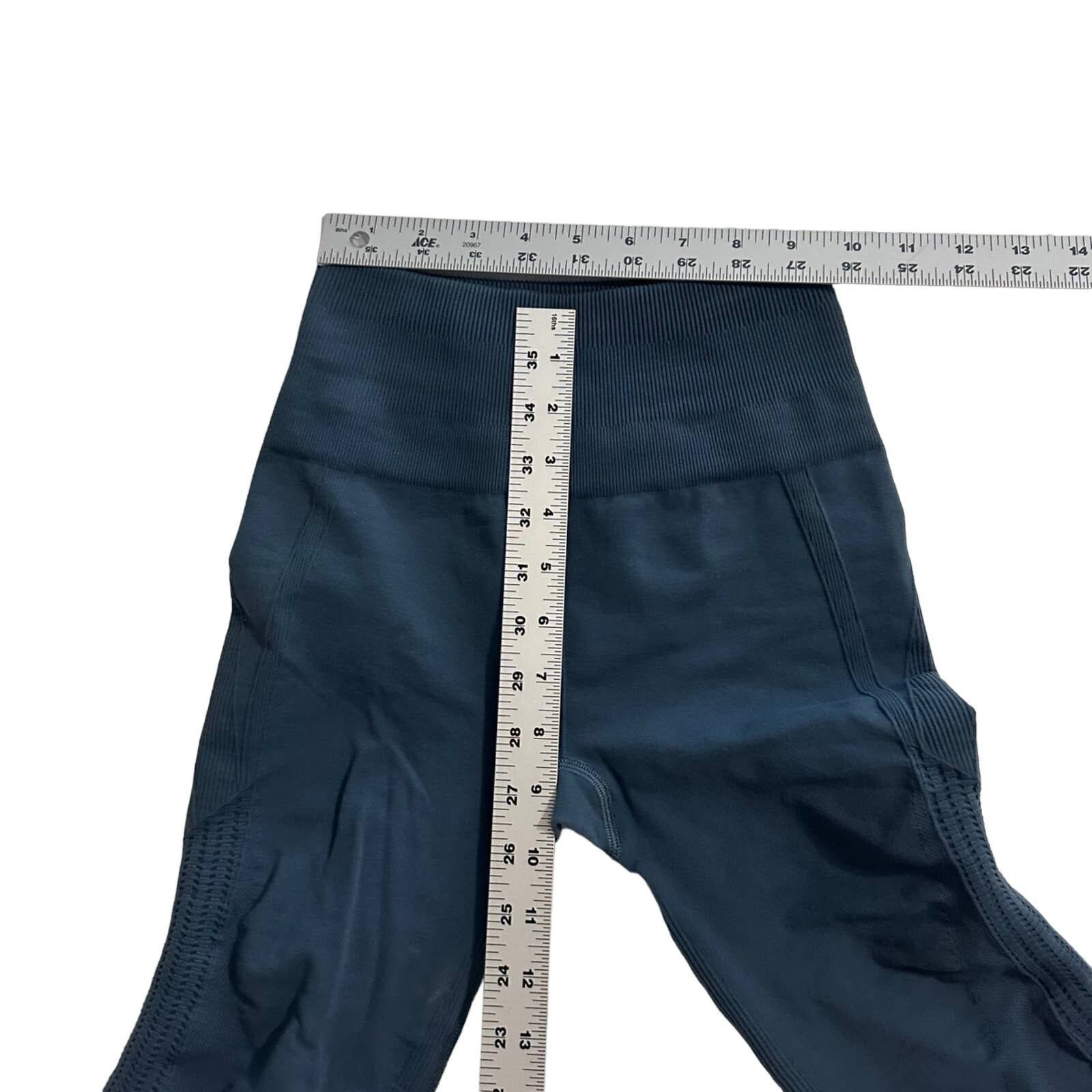 Lululemon lululemon leggings size 4 Size 27" / US 4 / IT 40 - 5 Thumbnail