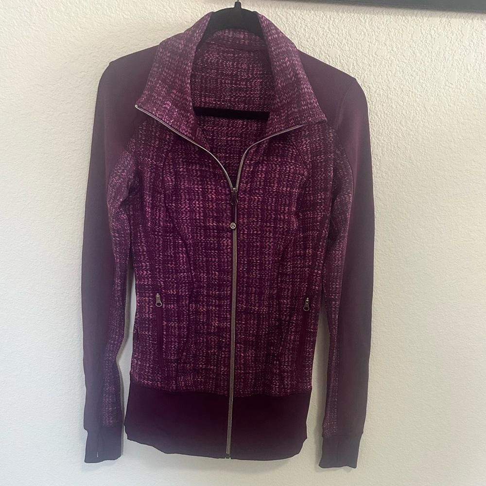 Lululemon Lululemon Nice Asana Purple Jacket August Glo / Plum Size 6 Size M / US 6-8 / IT 42-44 - 3 Thumbnail