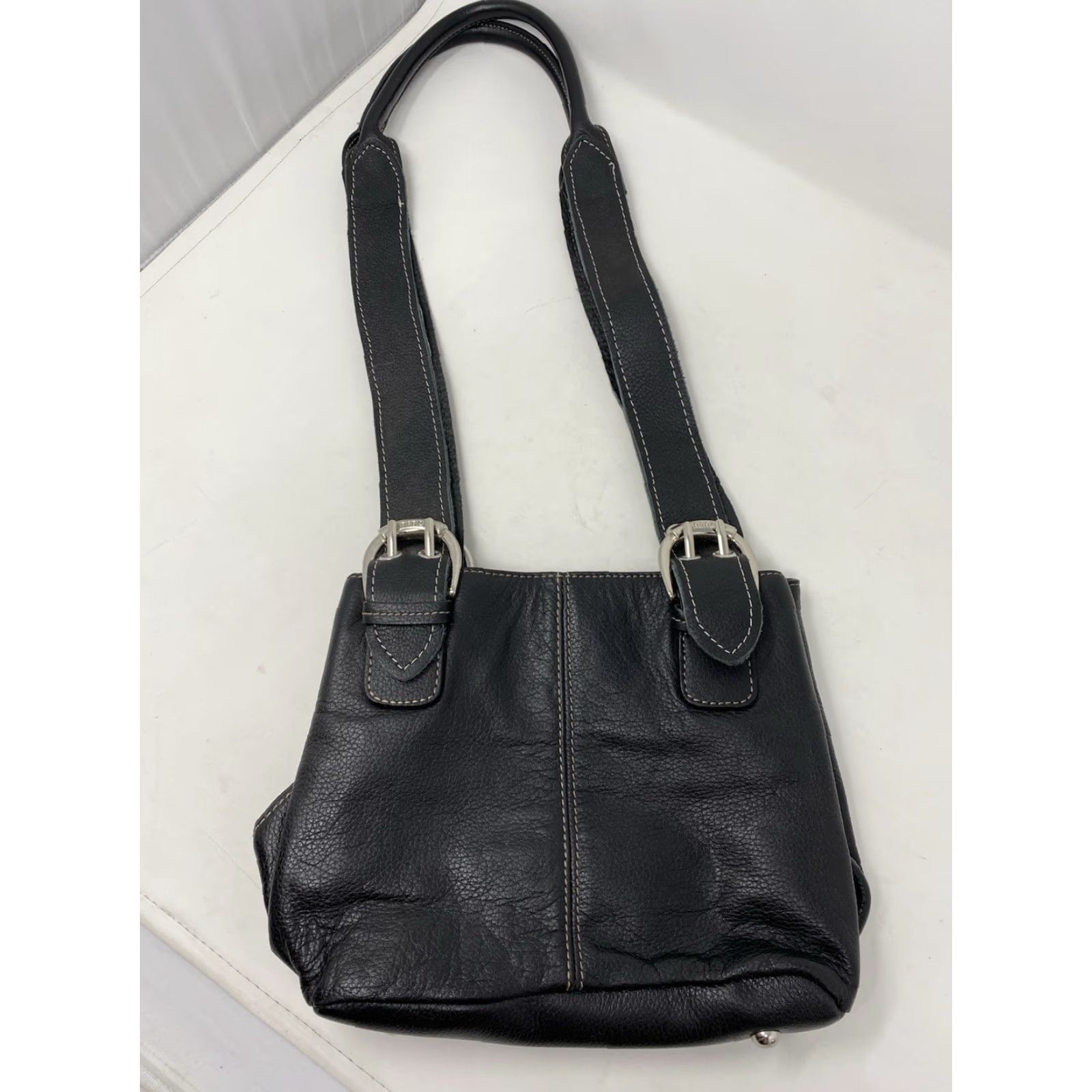 Vintage Tignanello Leather Shoulder Bag Satchel Purse Buckle Strap Black Bucket Style Medium Women Shoulder Bag Vintage No Size ONE SIZE - 2 Thumbnail