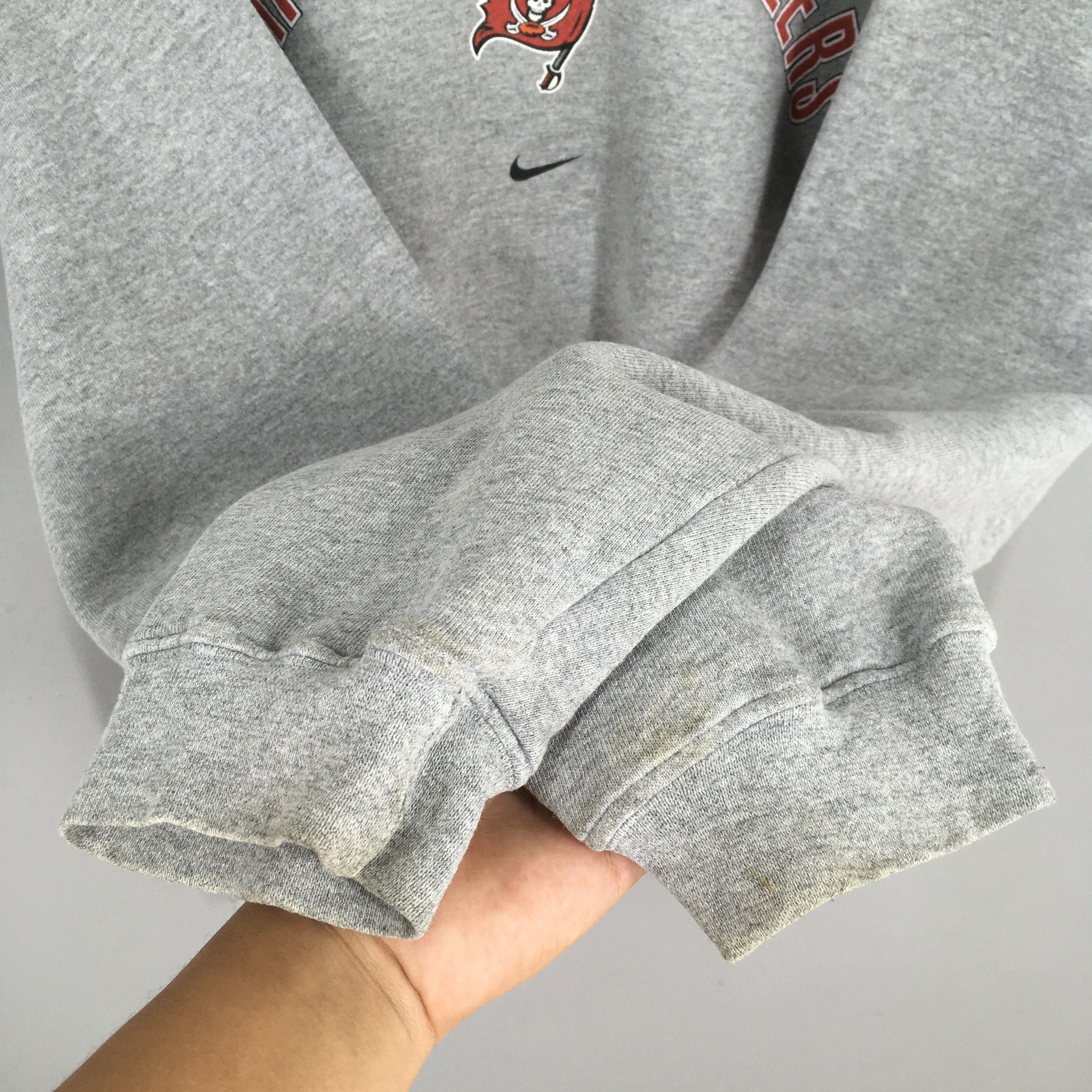 NFL Vintage Nike Tampa Bay Buccaneers NFL Gray Sweatshirt 2XL Size US XXL / EU 58 / 5 - 4 Thumbnail