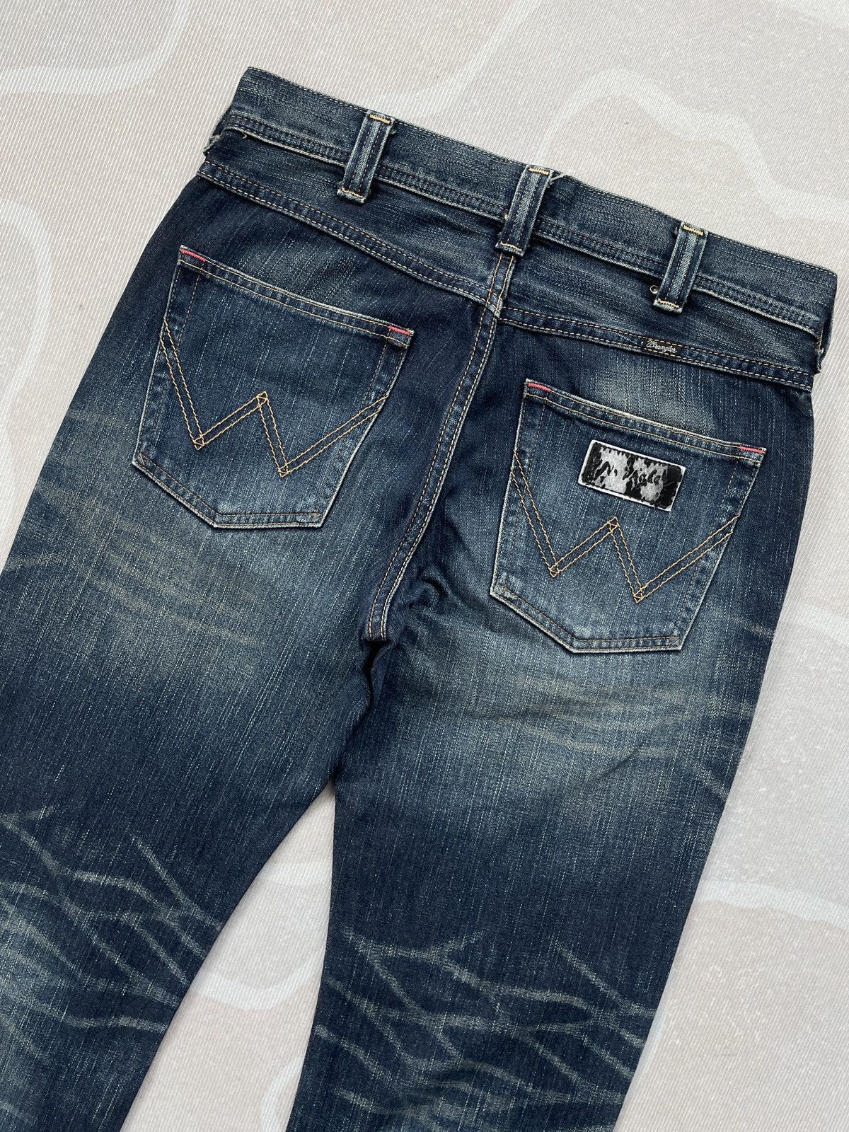 Wrangler Wrangler Straight Jeans (LG113) Size US 30 / EU 46 - 4 Thumbnail