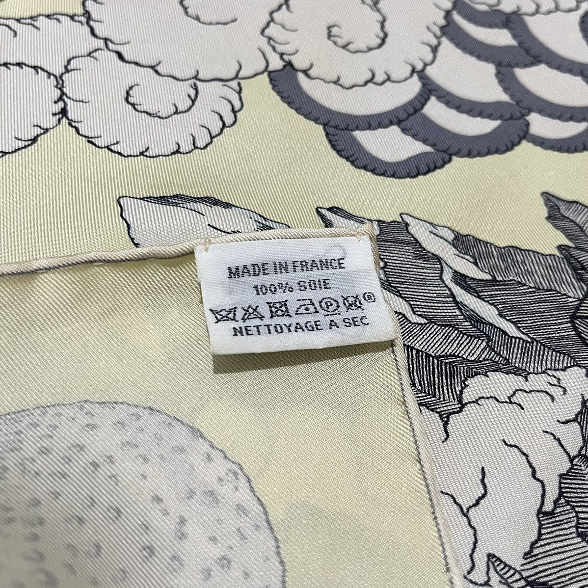 Hermes Hermès Cosmographia Universalis Scarf Size ONE SIZE - 11 Thumbnail