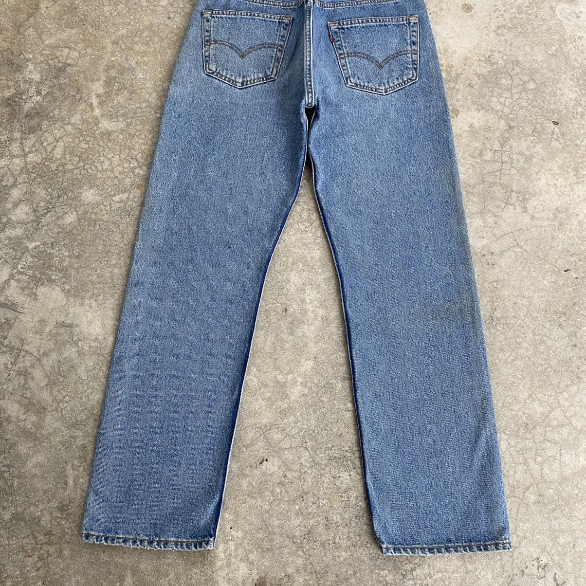 Levi's Size 33x30 Vintage Levis 501 Faded Stonewashed Blue Jeans Size US 33 - 8 Thumbnail