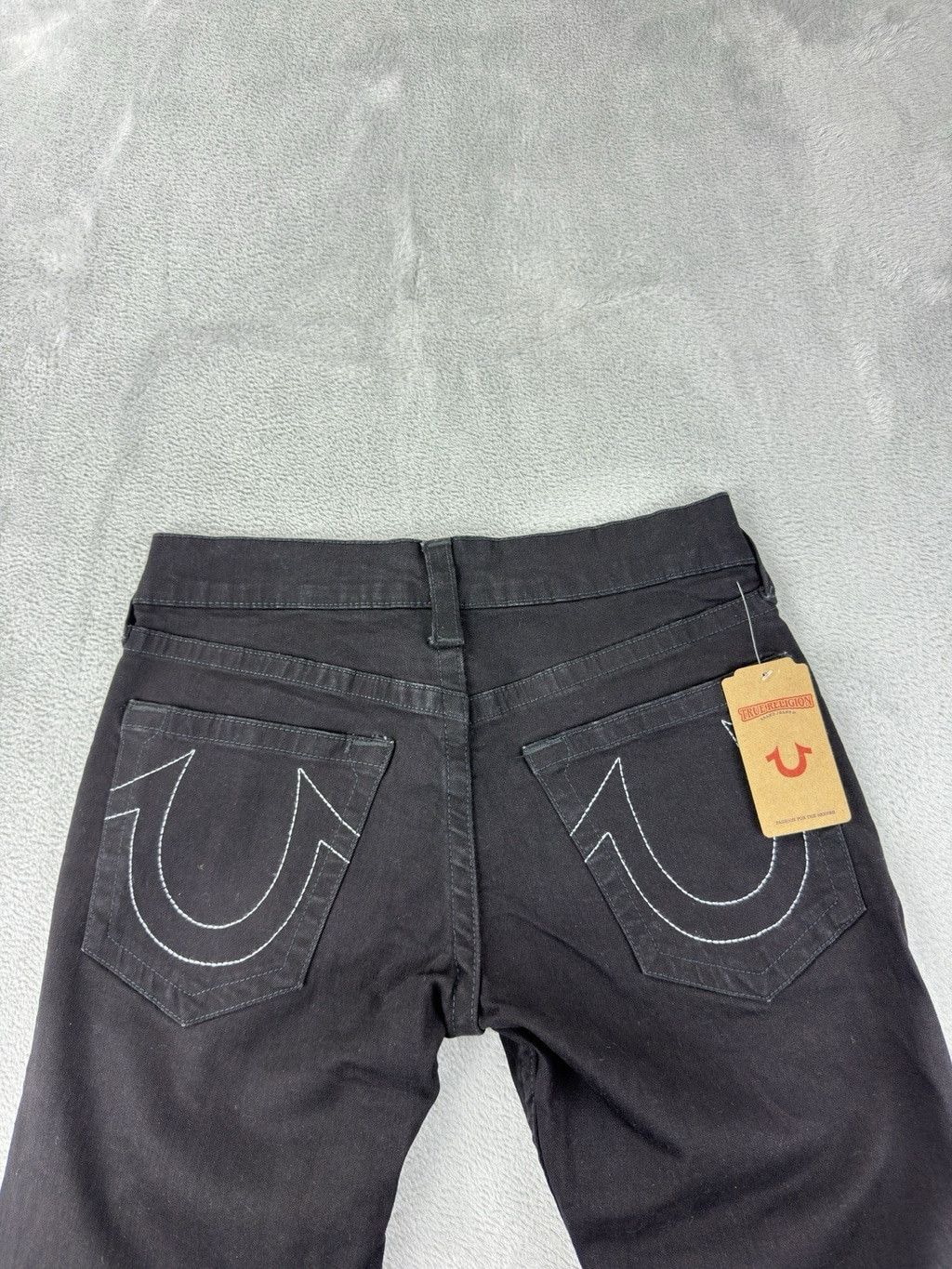 True Religion True Religion NWT Men's Size 30 W X 34 L Blk Zipper Fly Deni Size US 30 / EU 46 - 3 Thumbnail
