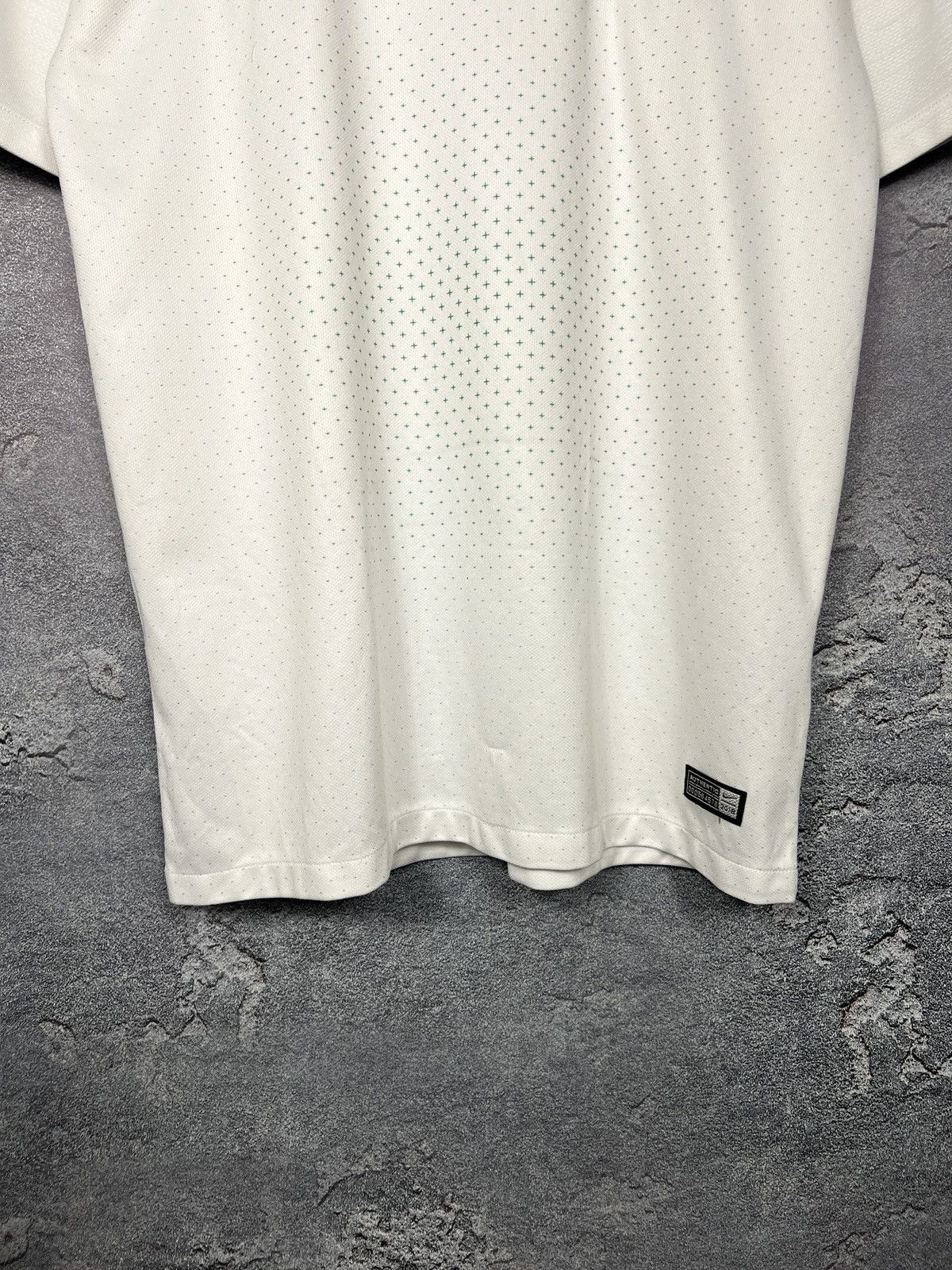 Nike Vintage Nike Portugal 2018 Away Jersey T-shirt Size L Size US L / EU 52-54 / 3 - 3 Thumbnail
