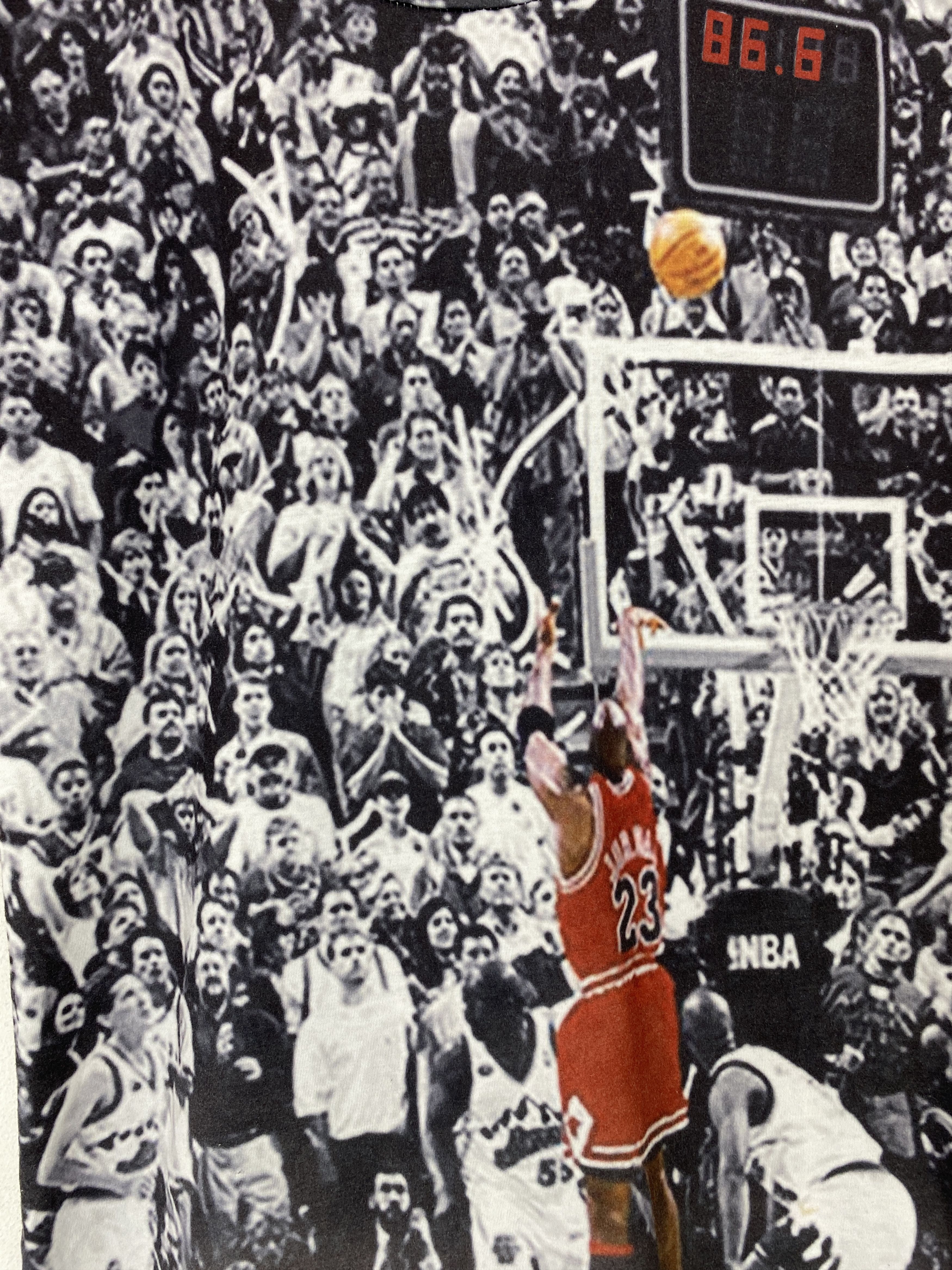 NBA × Vintage Vintage Michael Jordan Winning Shot Full Printed Tee TA0665 Size US S / EU 44-46 / 1 - 6 Thumbnail