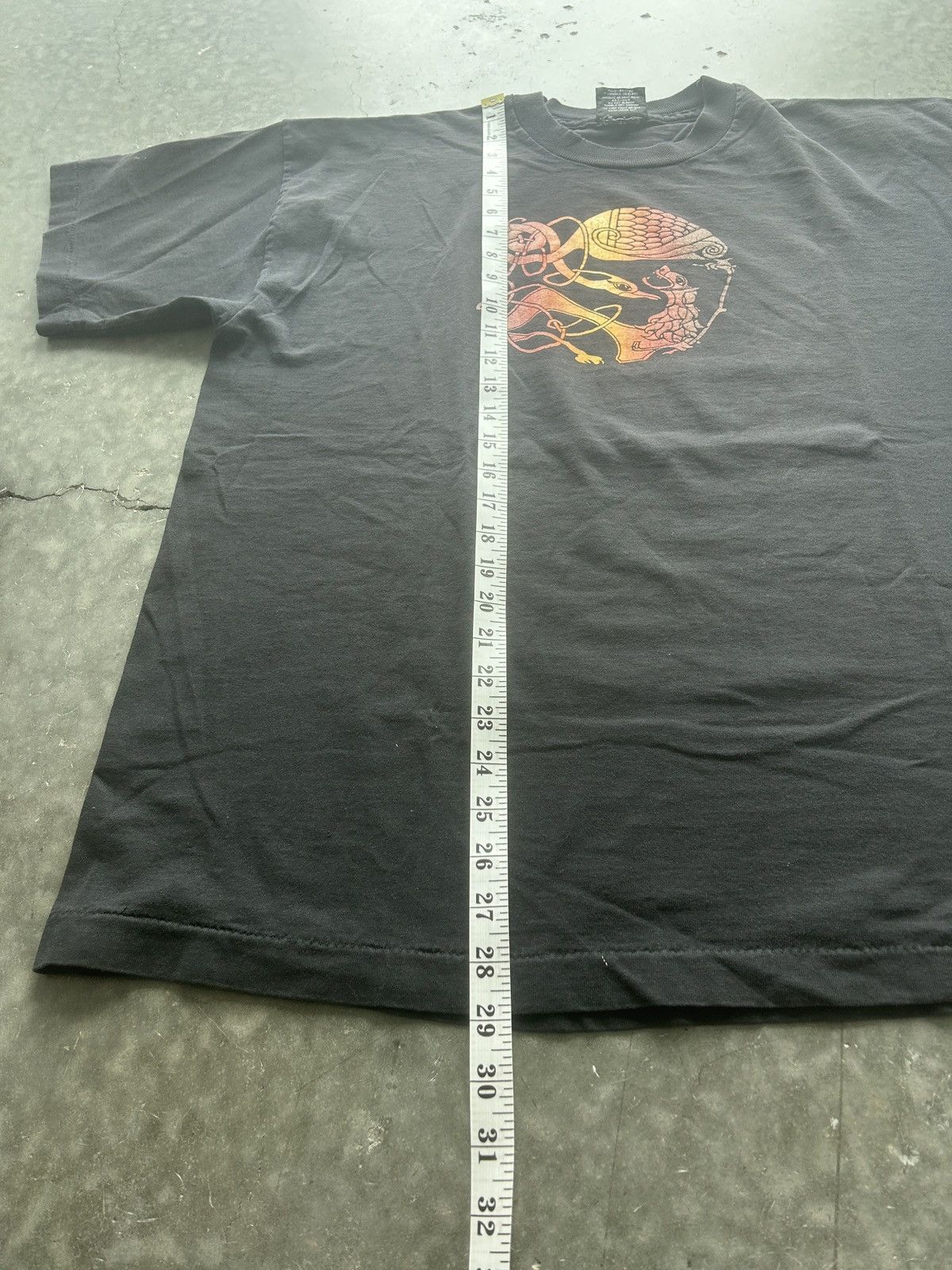 Vintage Vintage 90s Celtic Style Graphic Tee Single Stitch Size US XL / EU 56 / 4 - 10 Thumbnail