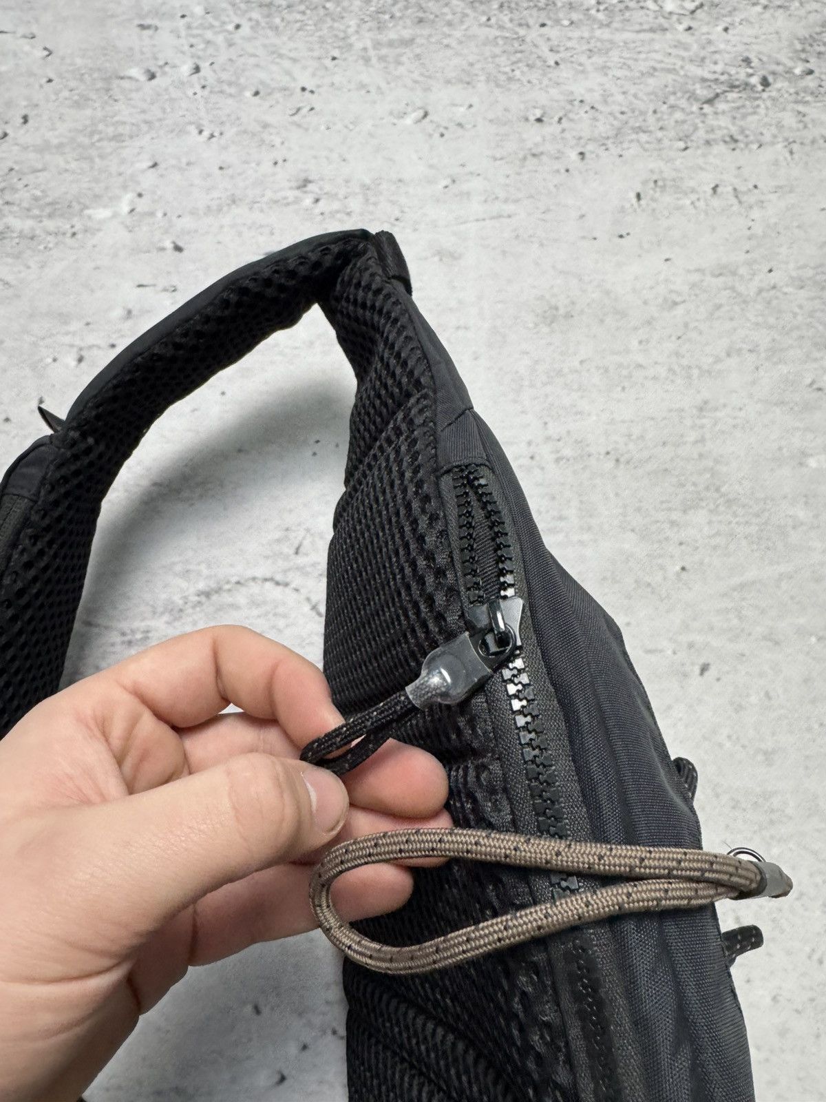 Nike × Vintage NIKE VINTAGE CENTER LOGO BASIC SLINGBAG BAG Size ONE SIZE - 6 Thumbnail