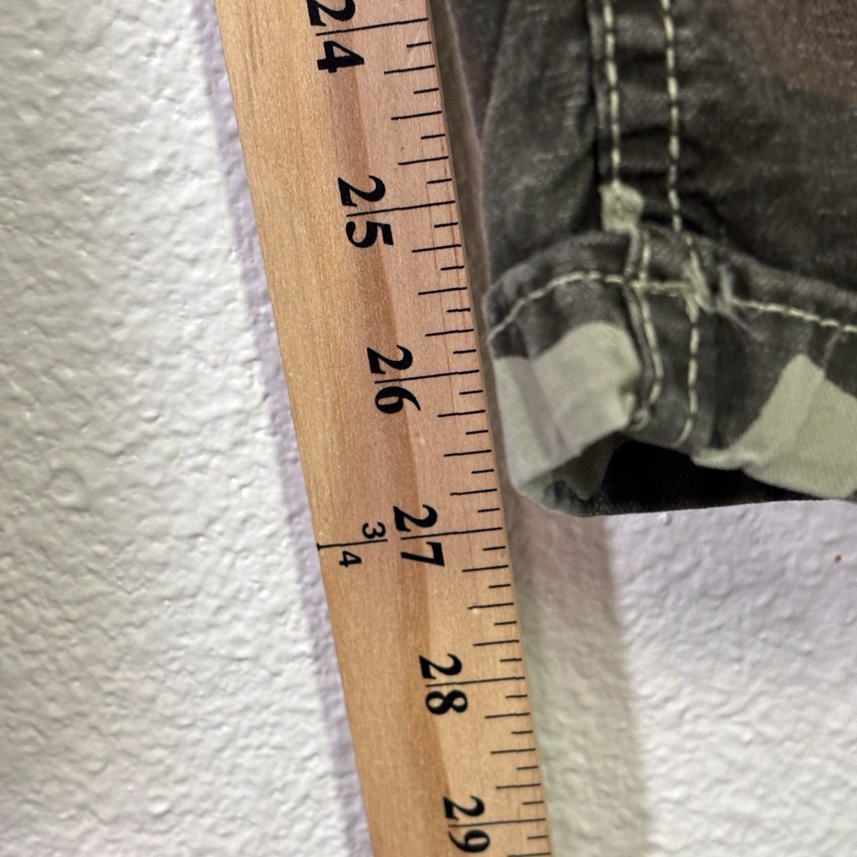 Anthropologie Anthropologie The Wanderer Camo Pants Women's 31 Cargo Straight Inseam 27 Fall Seasonal Stretch Denim Cotton Elastane Regular Color Green Pants Size 24" / US 00 / IT 34 - 6 Thumbnail