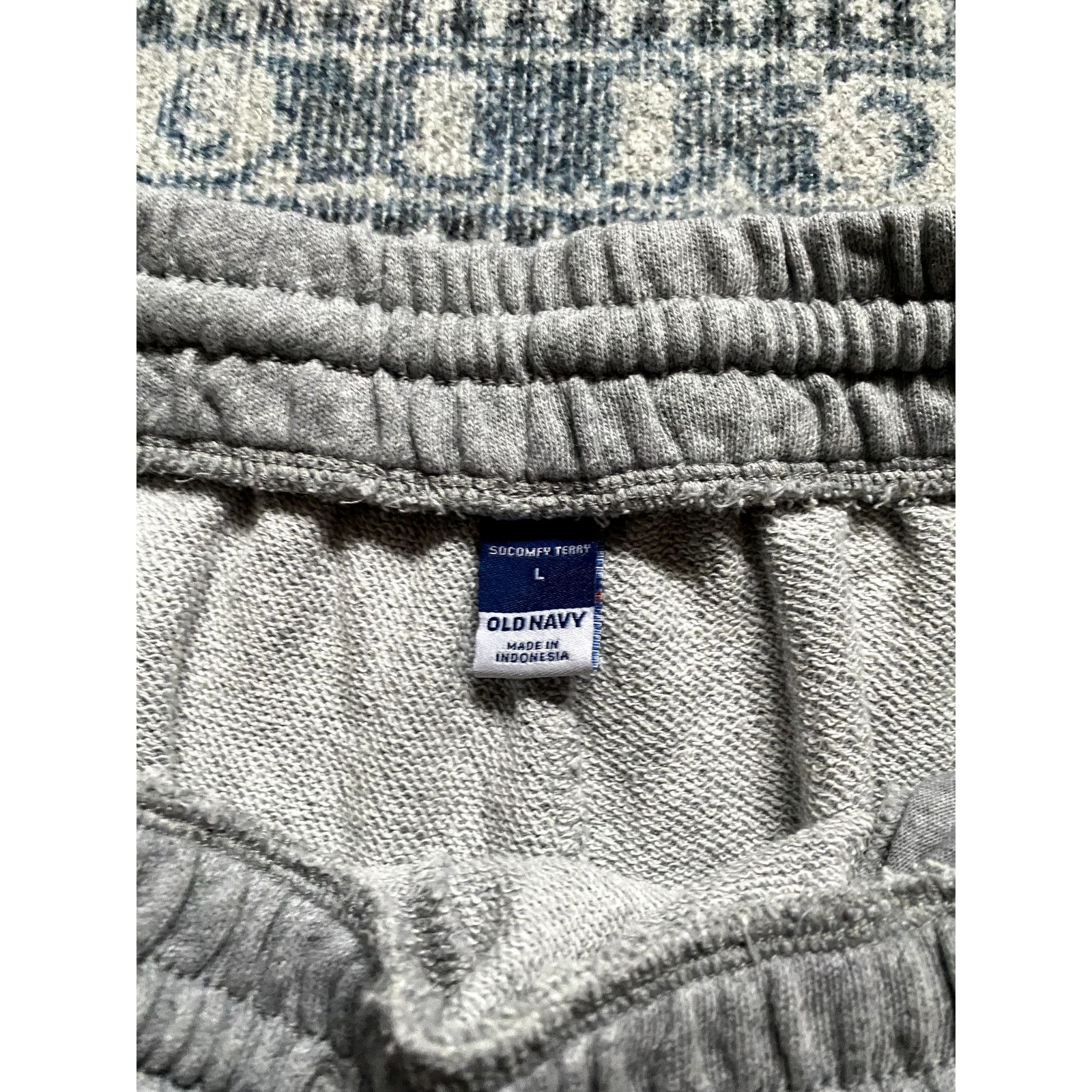 Old Navy Old Navy Terry Cotton Cozy Gray Sweatshorts Large Lounge Size 31" - 3 Thumbnail