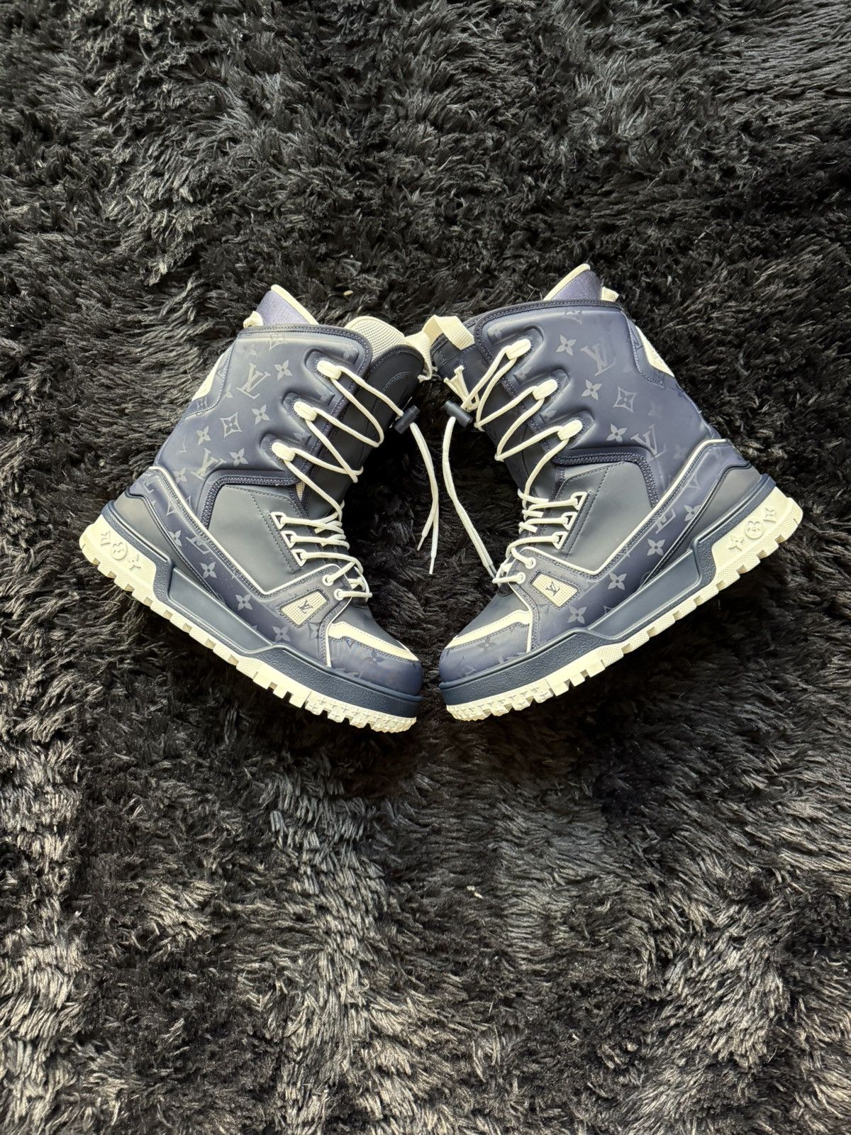 Louis Vuitton LV Trainer Snowboot Spring 2023 Size US 11 / EU 44 - 2 Thumbnail
