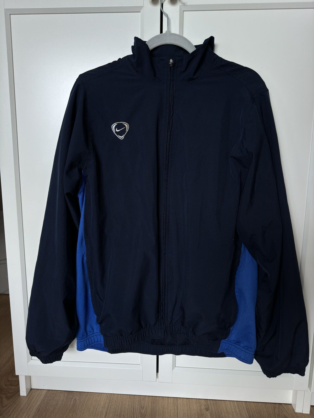 Nike Nike original vintage zip up y2k 90s 80s windbreaker Size US L / EU 52-54 / 3 - 1 Thumbnail