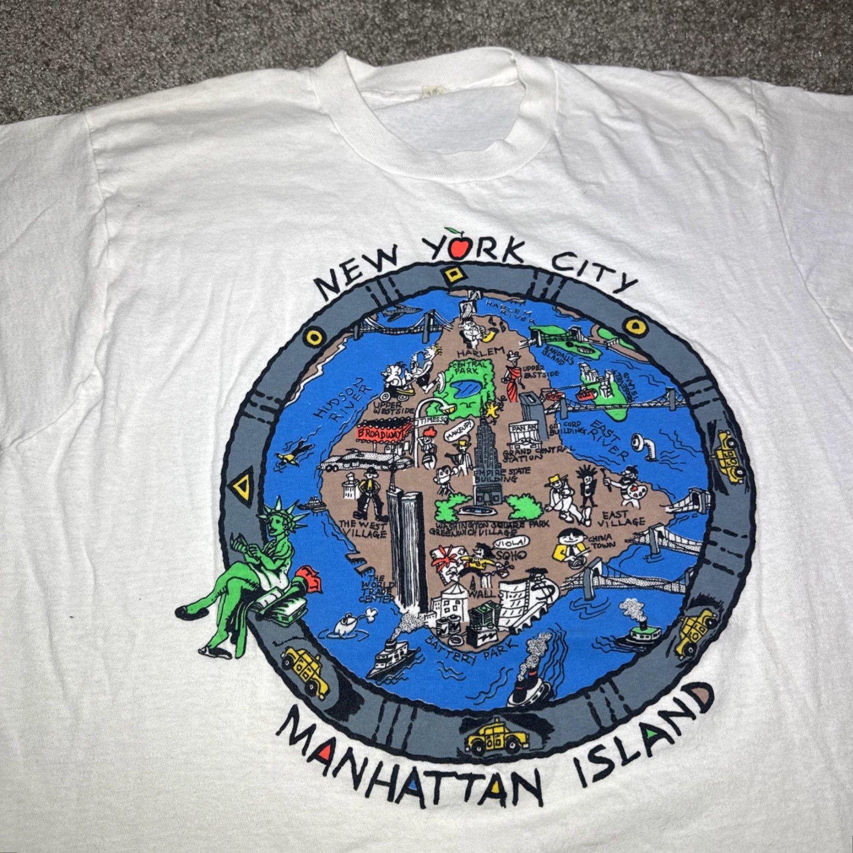 Vintage VINTAGE Screen Stars T-Shirt Manhattan Island NYC 80s White XL Unisex Adults Mens Womens tourists Size US XL / EU 56 / 4 - 2 Thumbnail