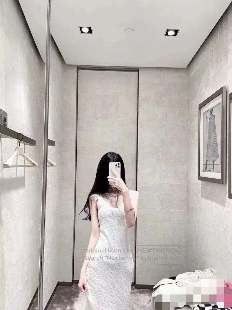 Fendi Fendi Full Logo White Dress, Slim Fit Sleeveless Style Size XS / US 0-2 / IT 36-38 - 8 Thumbnail