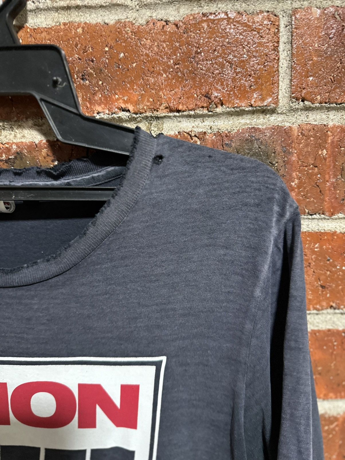 Vision Streetwear Thrashed Vintage Y2k Vision Street Wear Skateboard GrungeTee Size US L / EU 52-54 / 3 - 9 Thumbnail