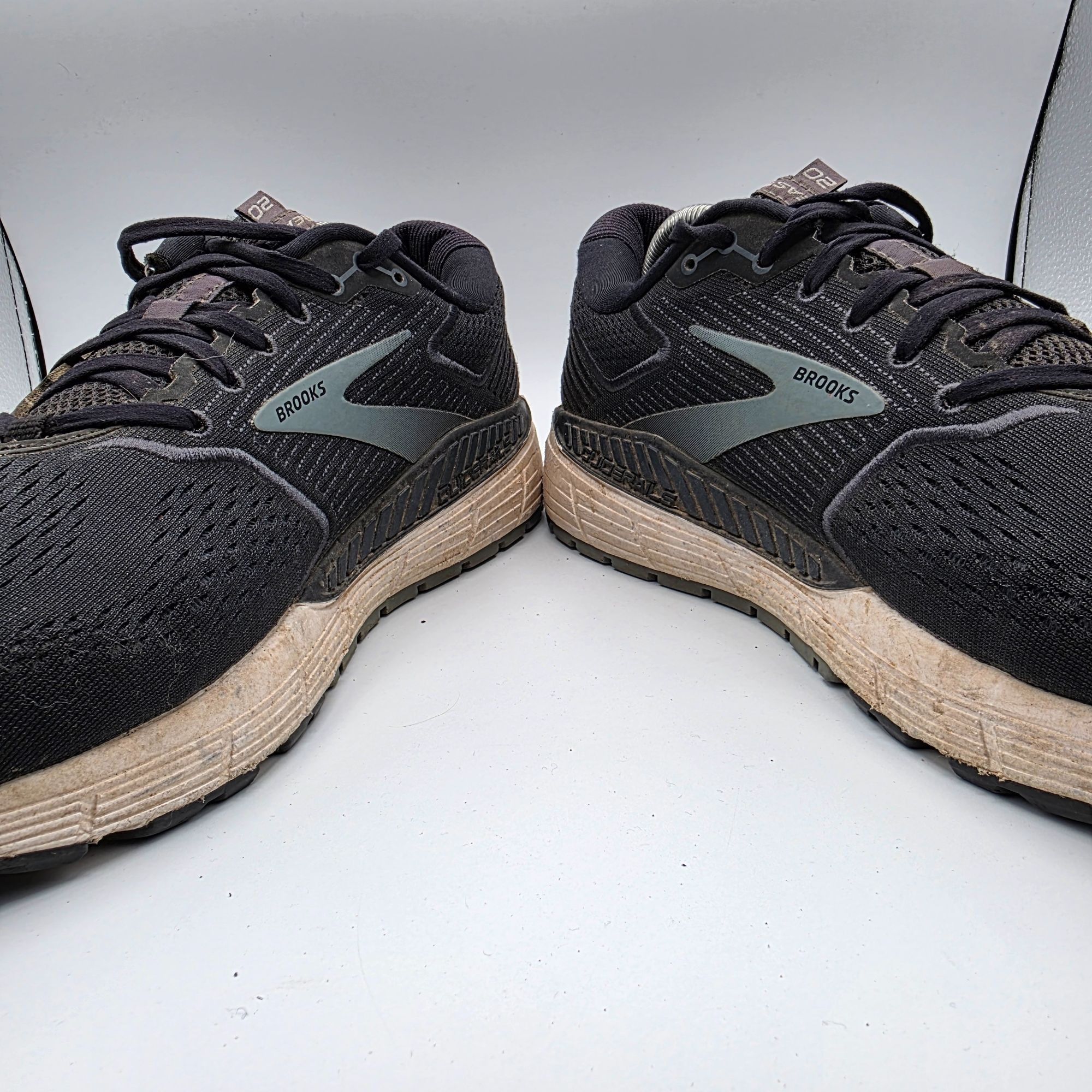 Brooks Brooks Beast 20 Mens Size 12.5 Black Athletic Shoes Walking Size US 12.5 / EU 45-46 - 3 Thumbnail