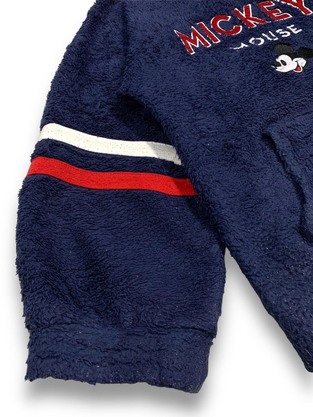 Disney Vintage Disney Mickey Mouse Big Logo Fleece Sweatshirts Size US L / EU 52-54 / 3 - 9 Thumbnail