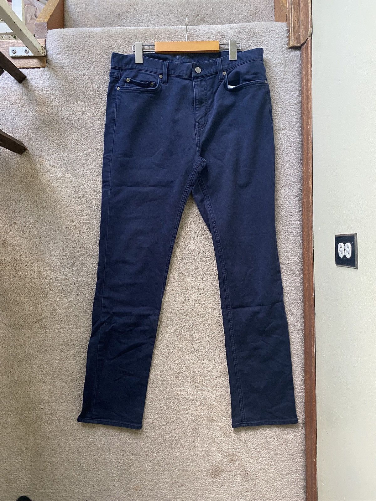 Banana Republic Banana Republic "The Traveler" Size US 34 / EU 50 - 1 Thumbnail