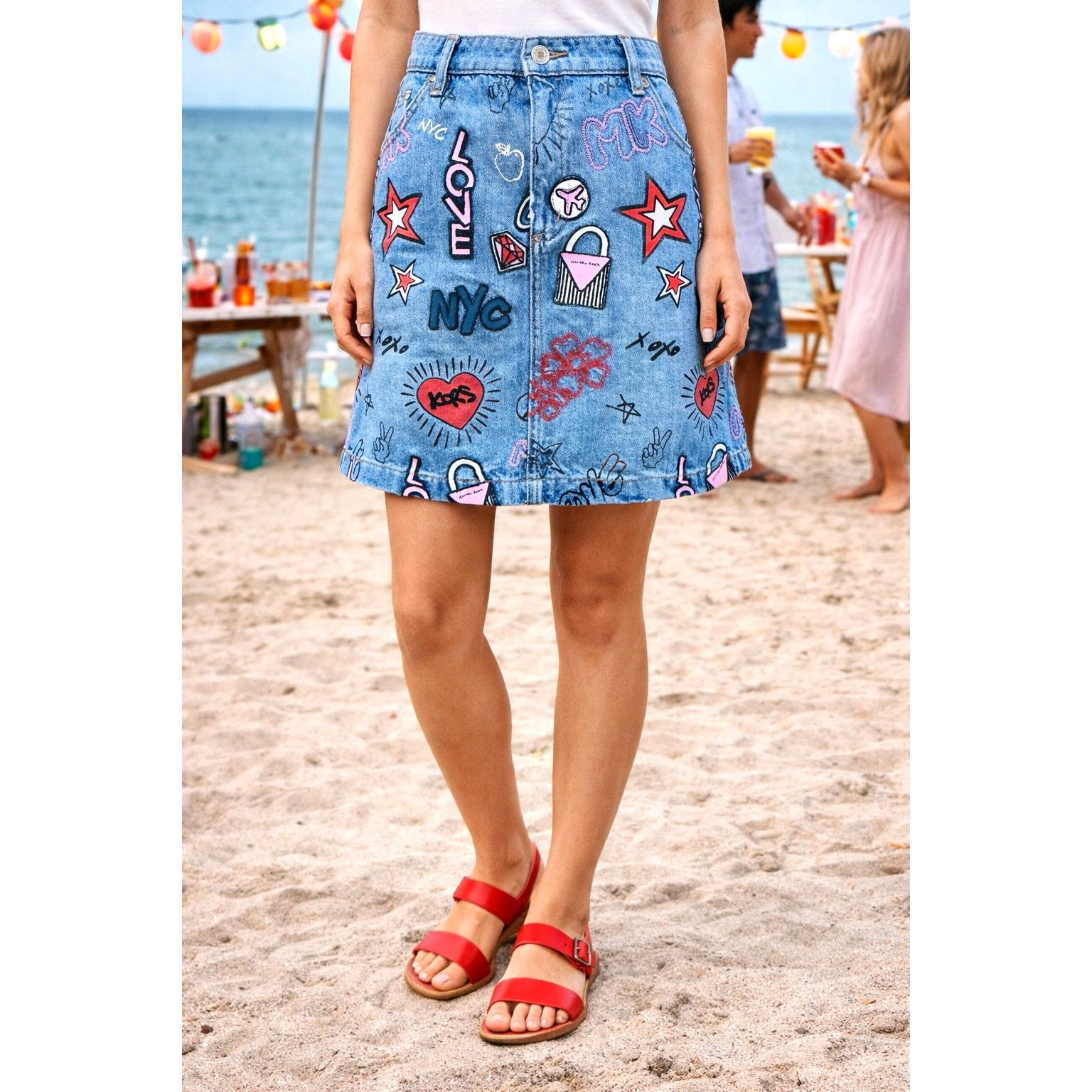 Michael Kors Michael Kors NYC Pop Art Denim Skirt Light blue wash size 8 Size 29" - 1 Thumbnail