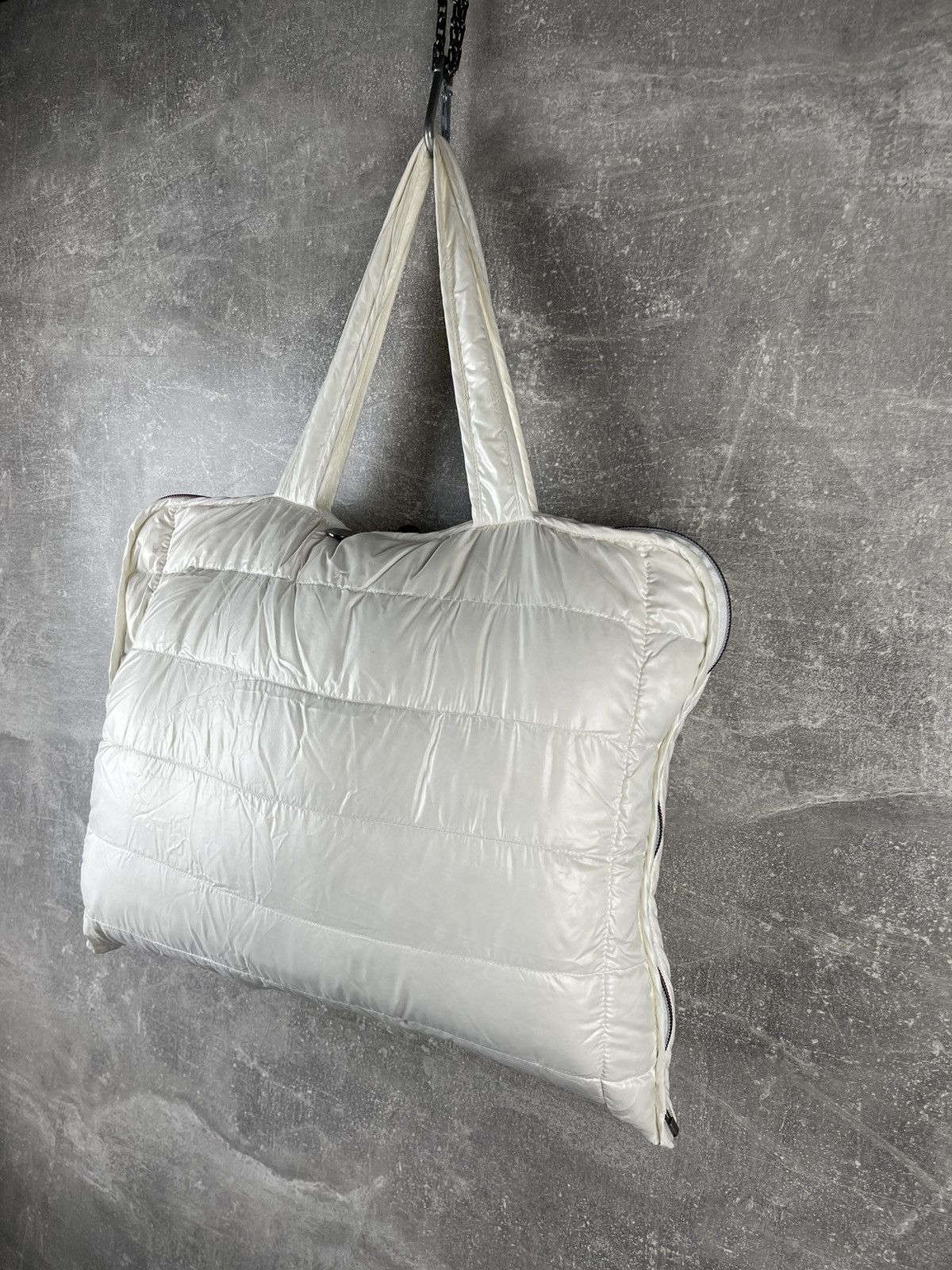 Moncler Moncler France Nylon Puffer Luxury Down White Zip Tote Bag Size ONE SIZE - 8 Thumbnail