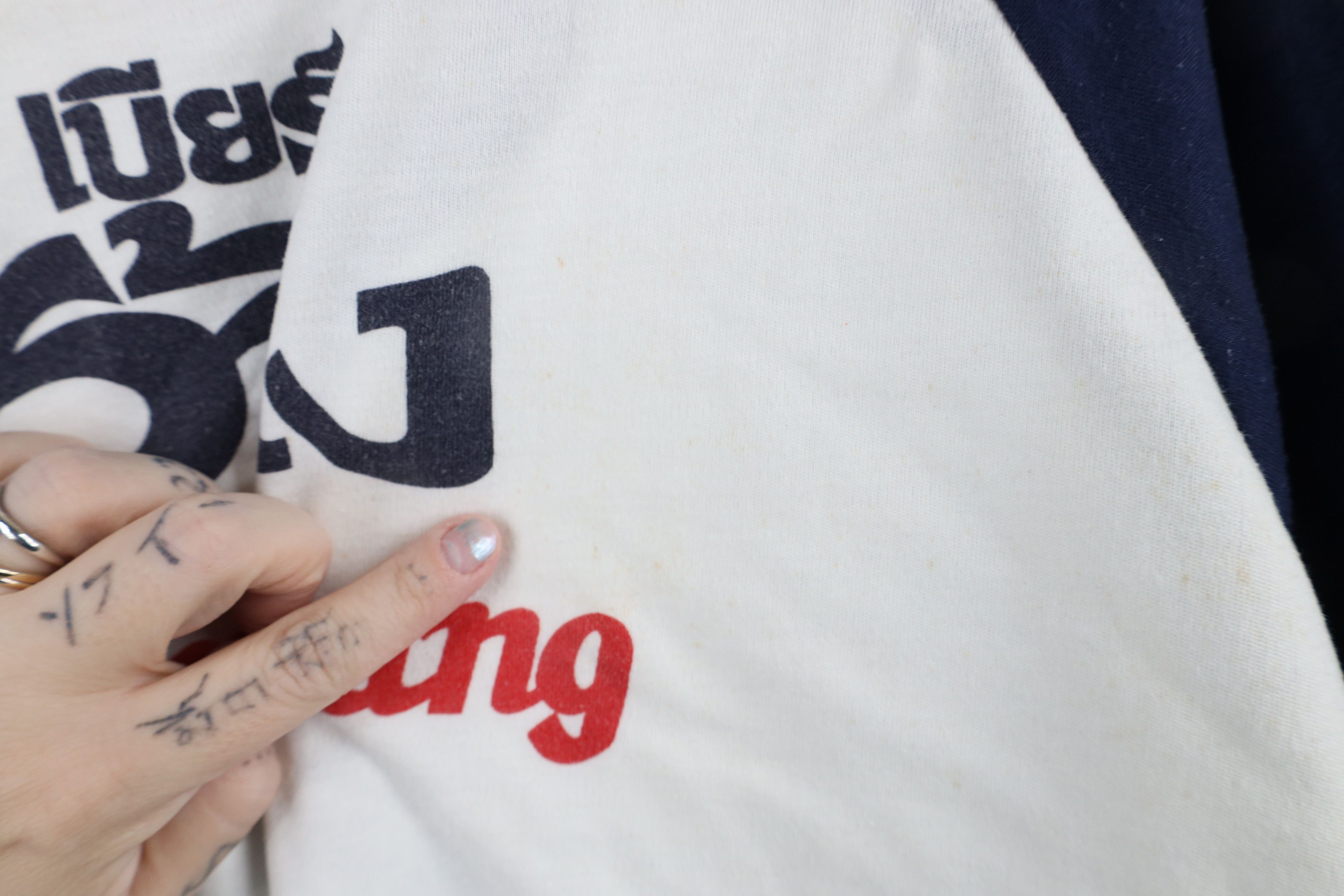 Vintage Vintage 90s Spell Out Thailand Chang Beer Raglan T-Shirt Size US XL / EU 56 / 4 - 14 Thumbnail
