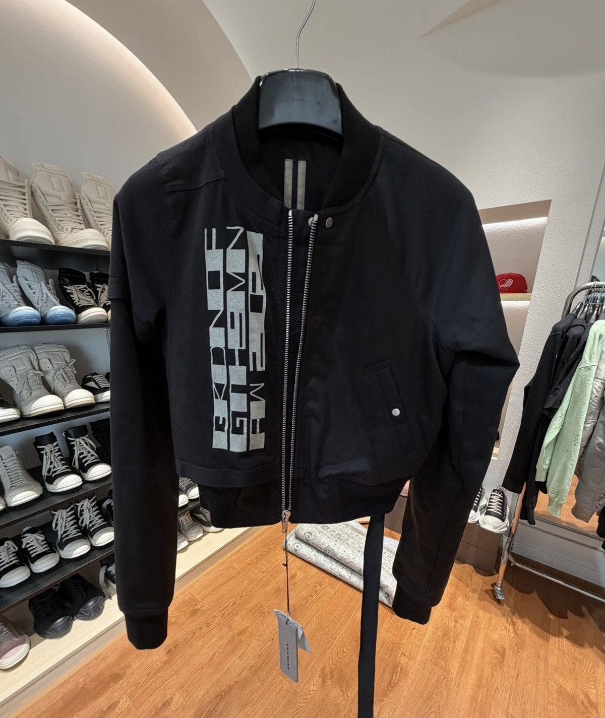 Rick Owens Rick Owens DRKSHDW Cropped Jacket with Straps Size US XS / EU 42 / 0 - 3 Thumbnail