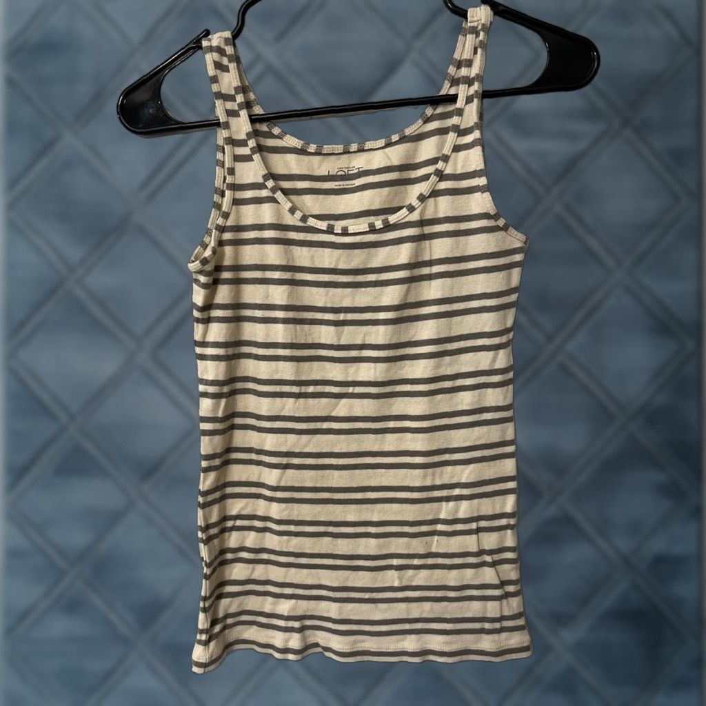 Ann Taylor ANN TAYLOR LOFT Cream Striped Sleeveless Pullover Tank Size S Women Basic Size S / US 4 / IT 40 - 1 Thumbnail