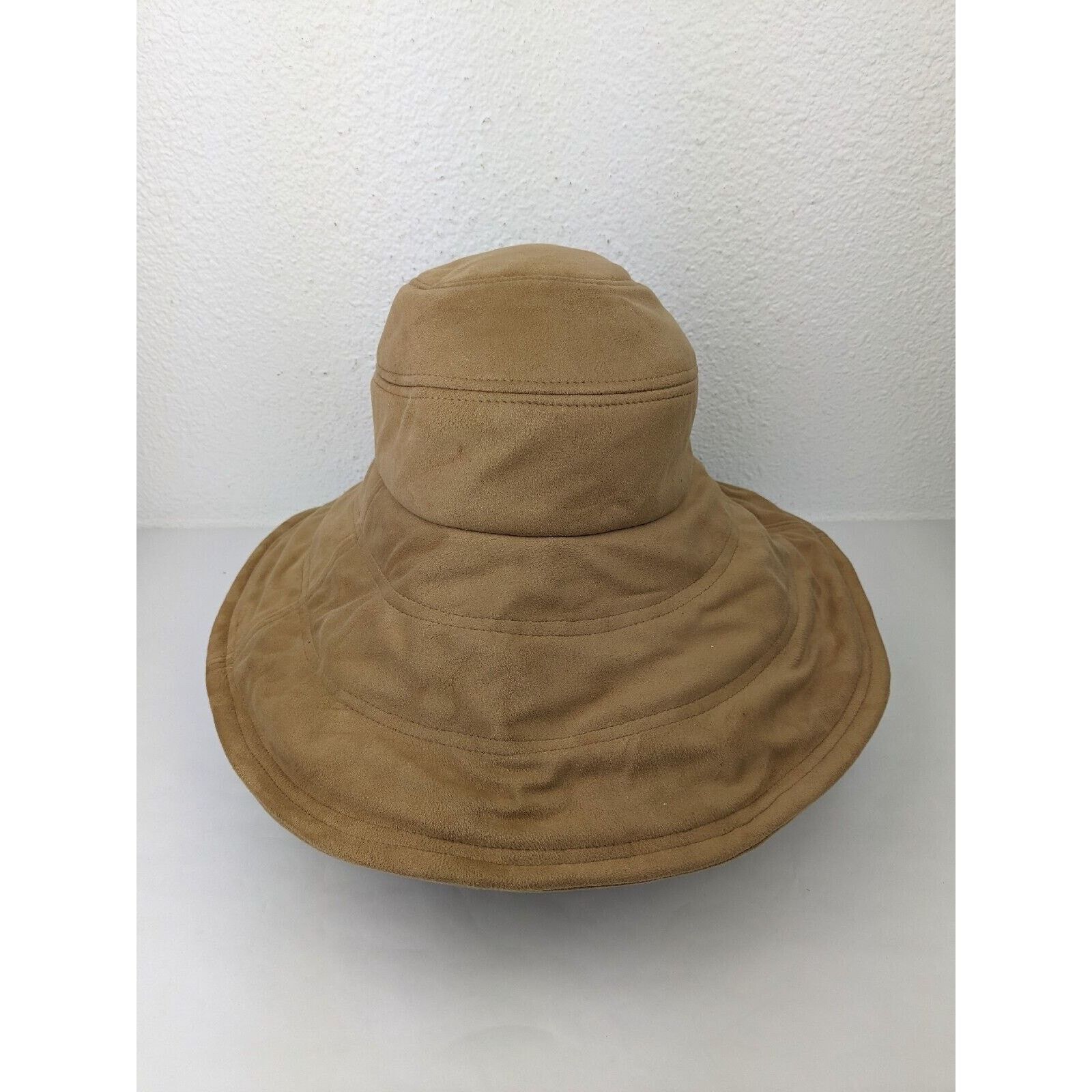 Other NWT KOKIN New York Floppy Packable Sun Hat Faux Suede Wide Size ONE SIZE - 1 Thumbnail