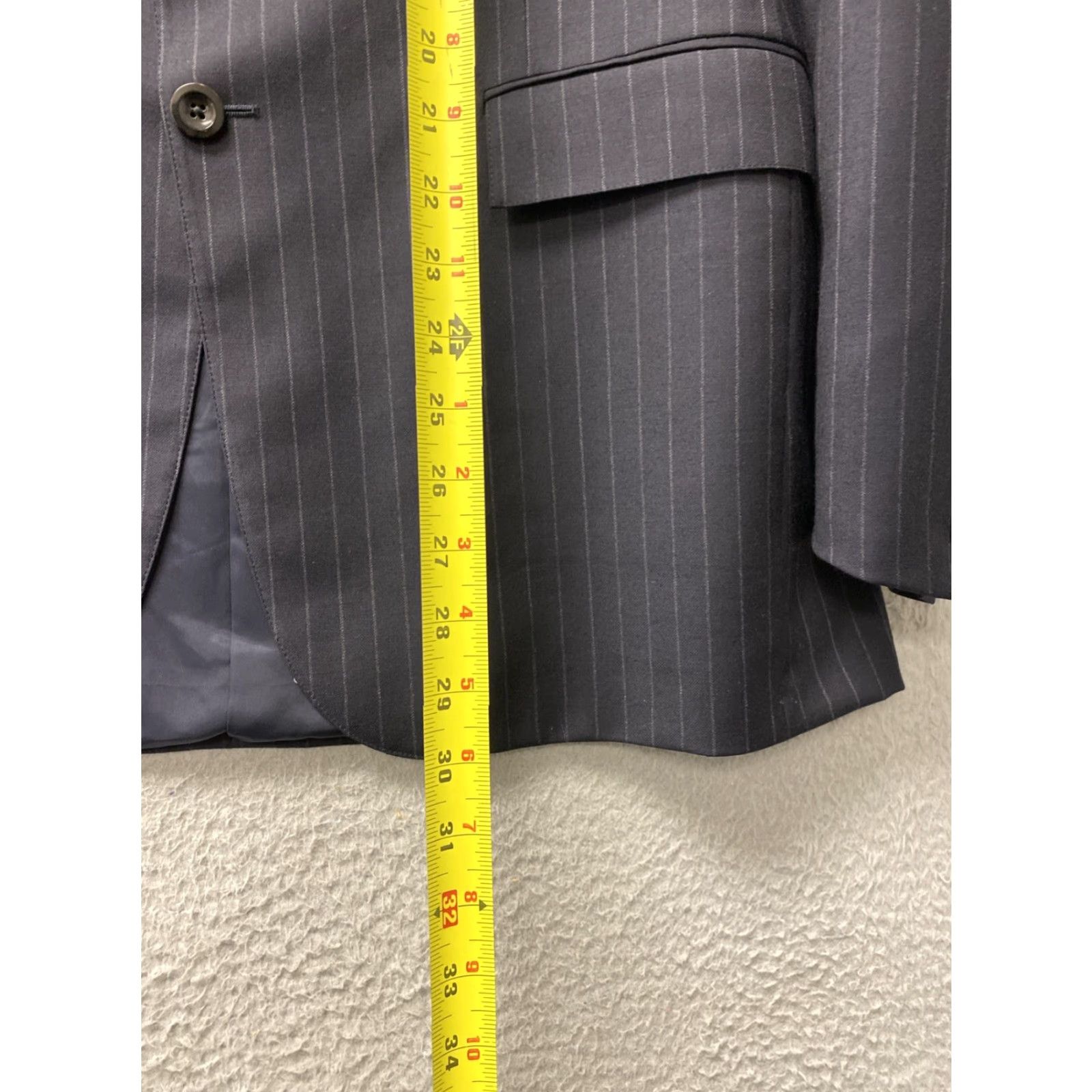 Vintage VINTAGE Hickey Freeman Blazer Jacket Worsted Wool Two Button Navy Striped 42 R Mens 43 Chest Regular Fit Size 42R - 4 Thumbnail