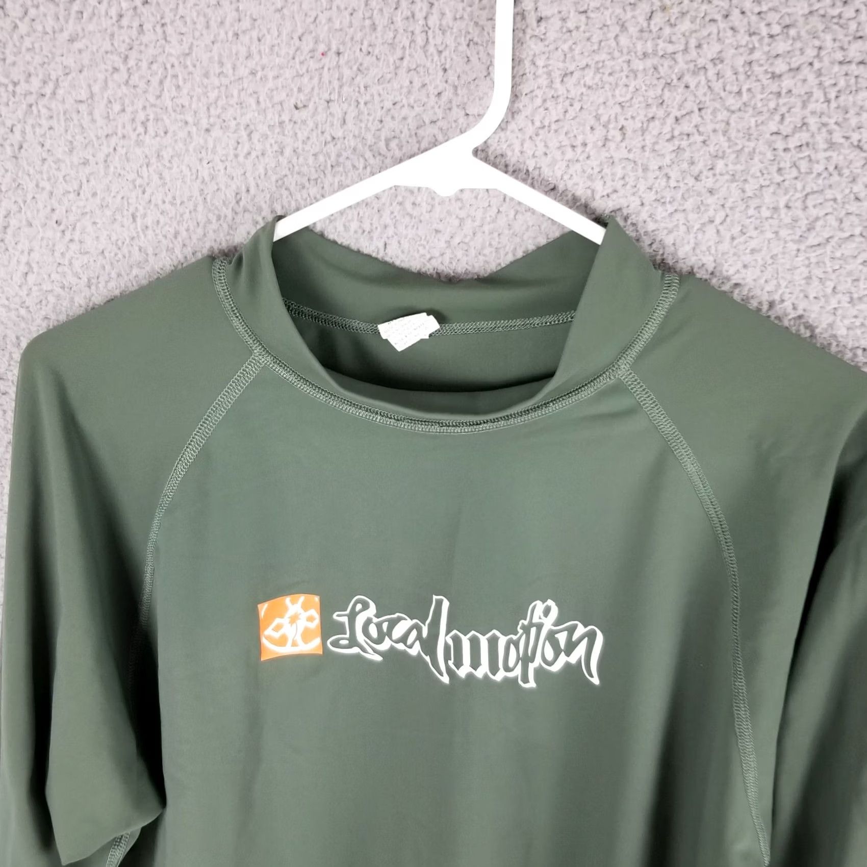 Swims Vintage Local Motion Hawaiian Surf Shirt Surfing Water Swim Long Sleeve 90s Green Nylon Spandex Quick Dry 20X27 USA Mens LS Tee Size US XXL / EU 58 / 5 - 2 Thumbnail