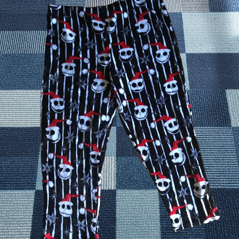 Disney Disney Sleepwear Pants 22W-24W Black Nightmare Before Christmas Jack Skellington Unisex Pajama Capris Size 40" / US 18 - 1 Thumbnail