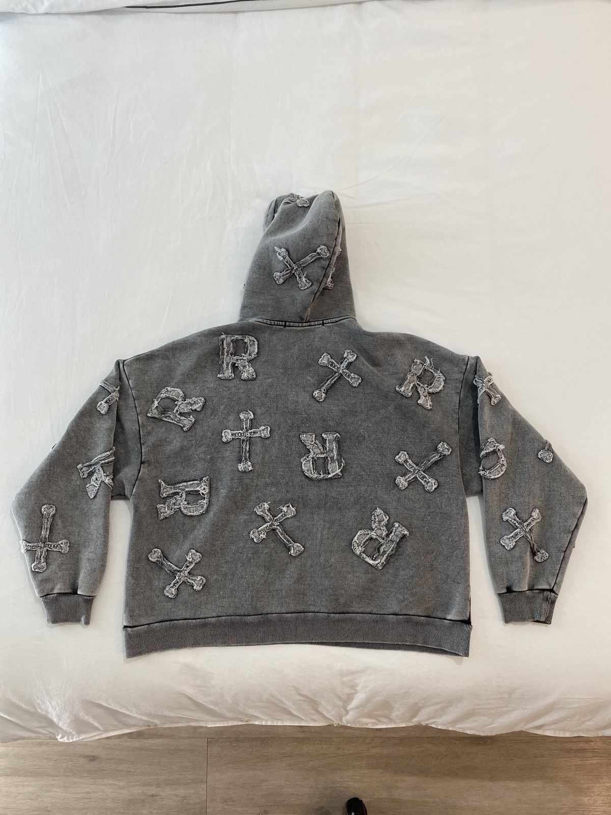 【RACER WORLDWIDE】Washed Patch Hoodie Shop Racer Worldwide Patch Hoodie Washed Black at itk online