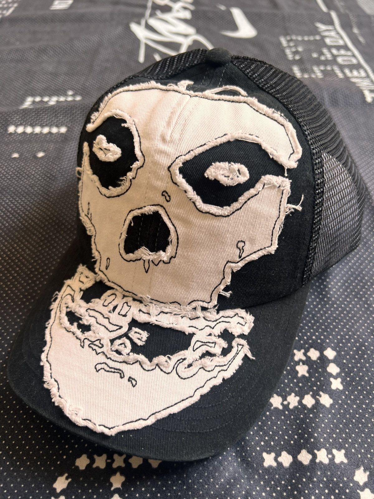 Supreme Supreme Misfits Mesh Back 6-Panel Trucker Hat Black SS26 cap Size ONE SIZE - 4 Thumbnail