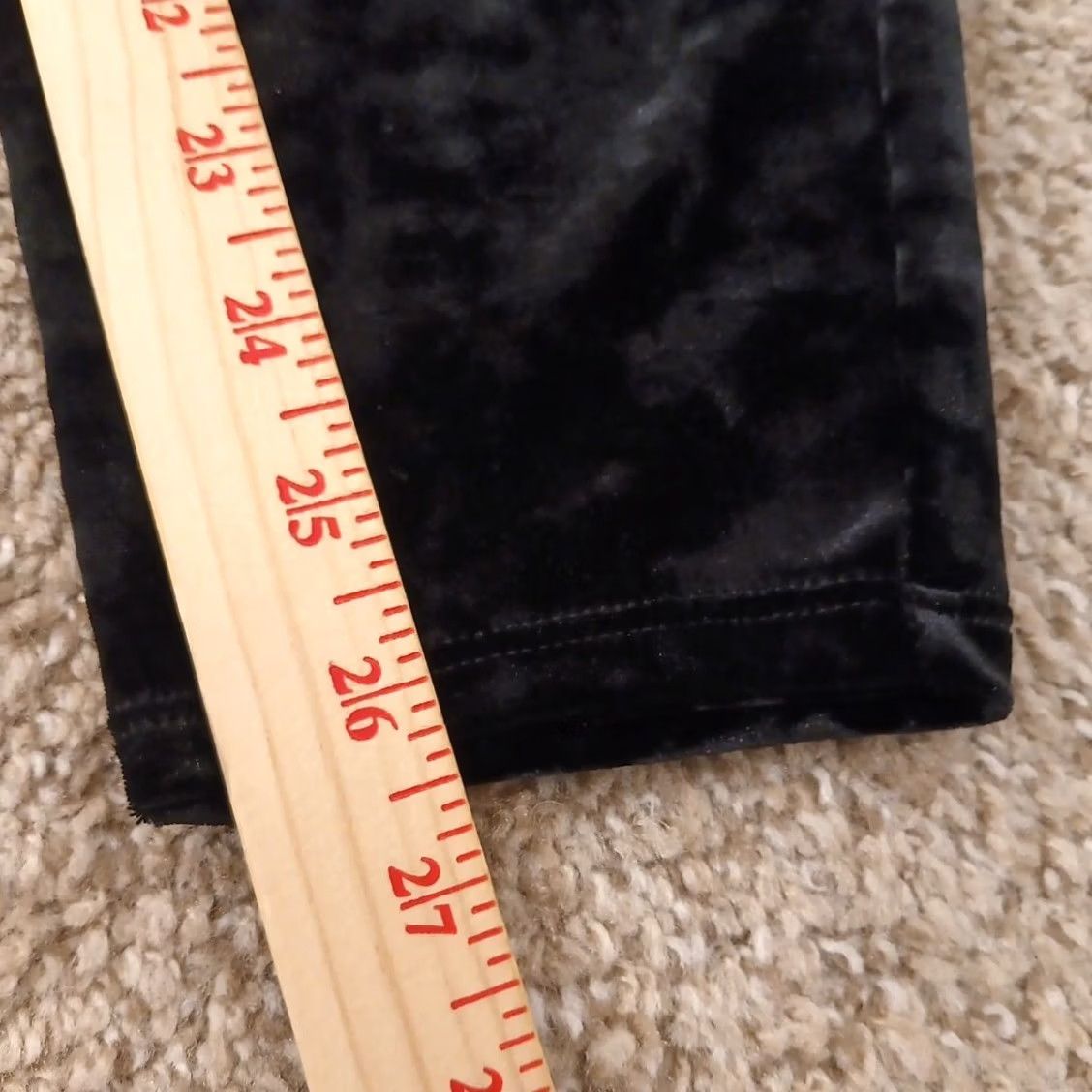 Torrid Torrid Pants Womens Pant Black Velour Ankle Pull On Pockets 30x26 Mid Rise 2 Regular Inseam 26" Size 26" / US 2 / IT 38 - 6 Thumbnail