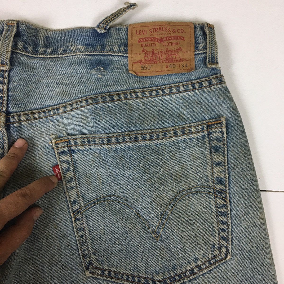 Levi's Vintage Clothing Vintage Levi’s 550 Relaxed Fit Jeans Size US 40 / EU 56 - 9 Thumbnail